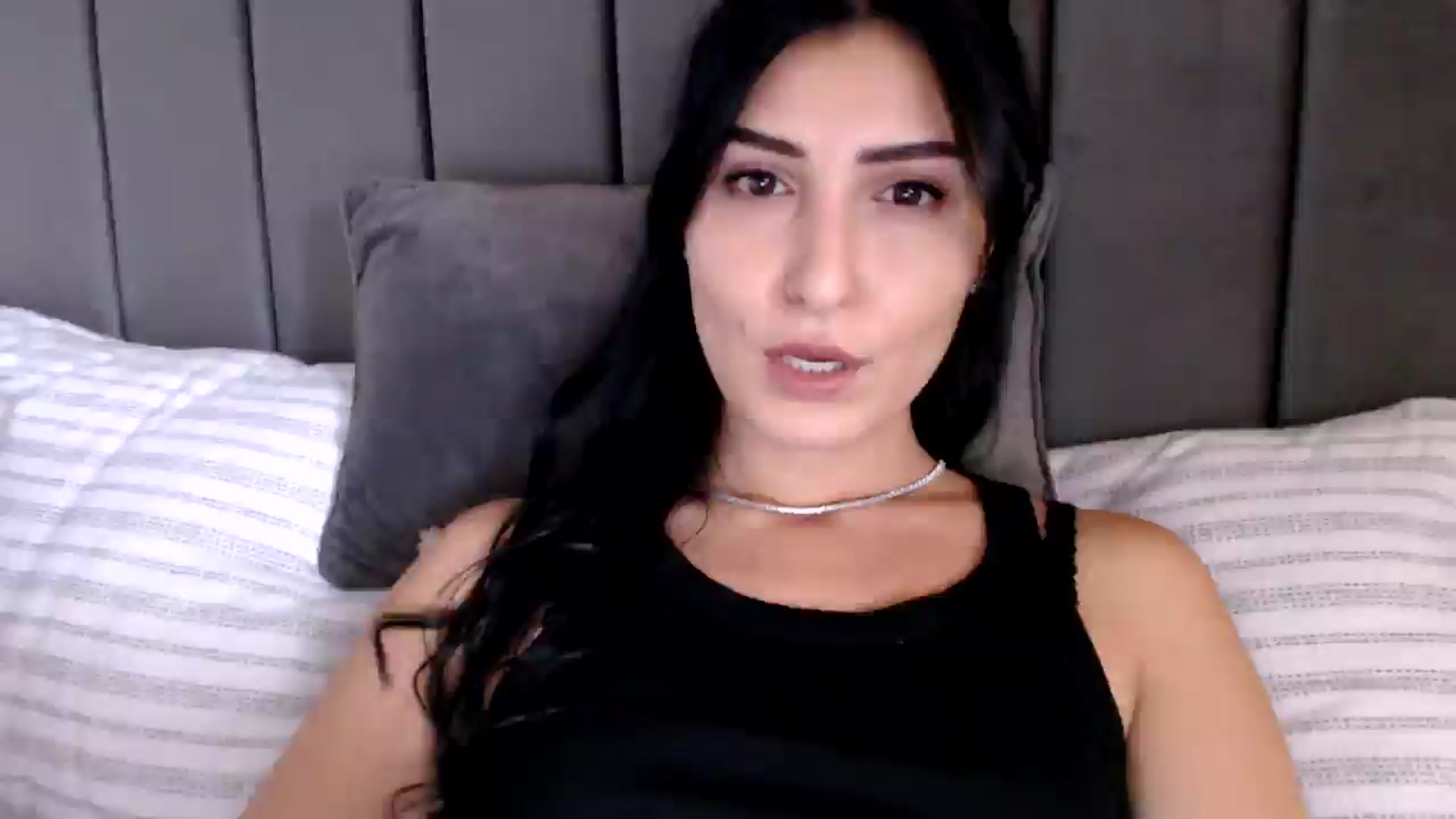 Gallery image thumbnail from LavIson's myfreecams stream on, 11/15/2024, 11:19 image 13 of 20