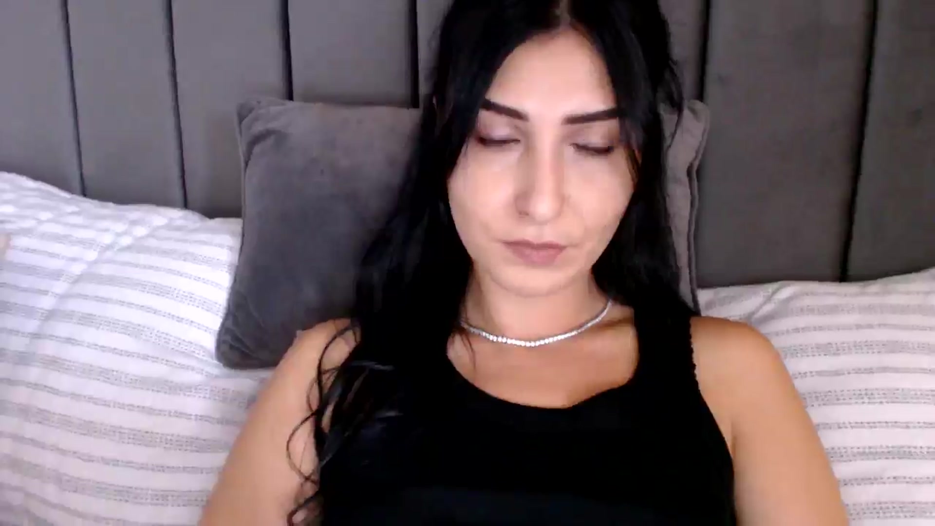 Gallery image thumbnail from LavIson's myfreecams stream on, 11/15/2024, 11:55 image 3 of 20