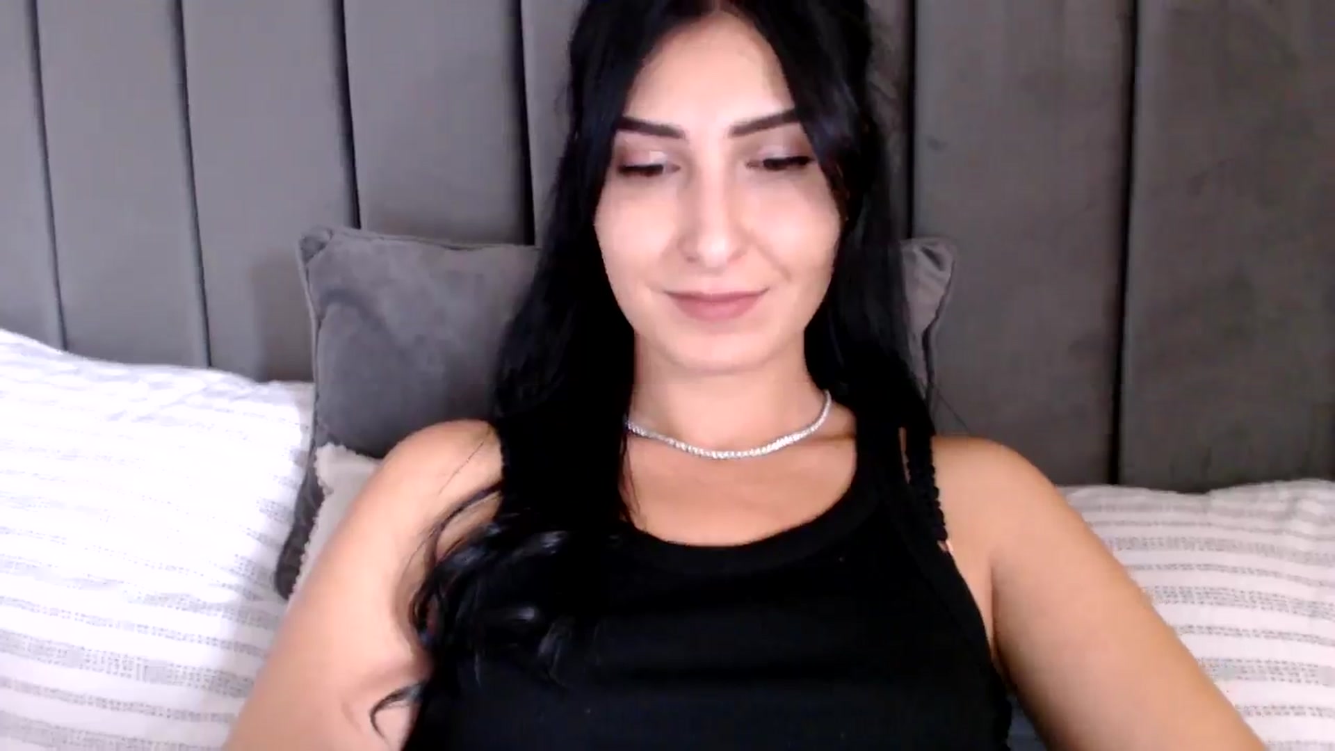 Gallery image thumbnail from LavIson's myfreecams stream on, 11/15/2024, 13:01 image 4 of 20