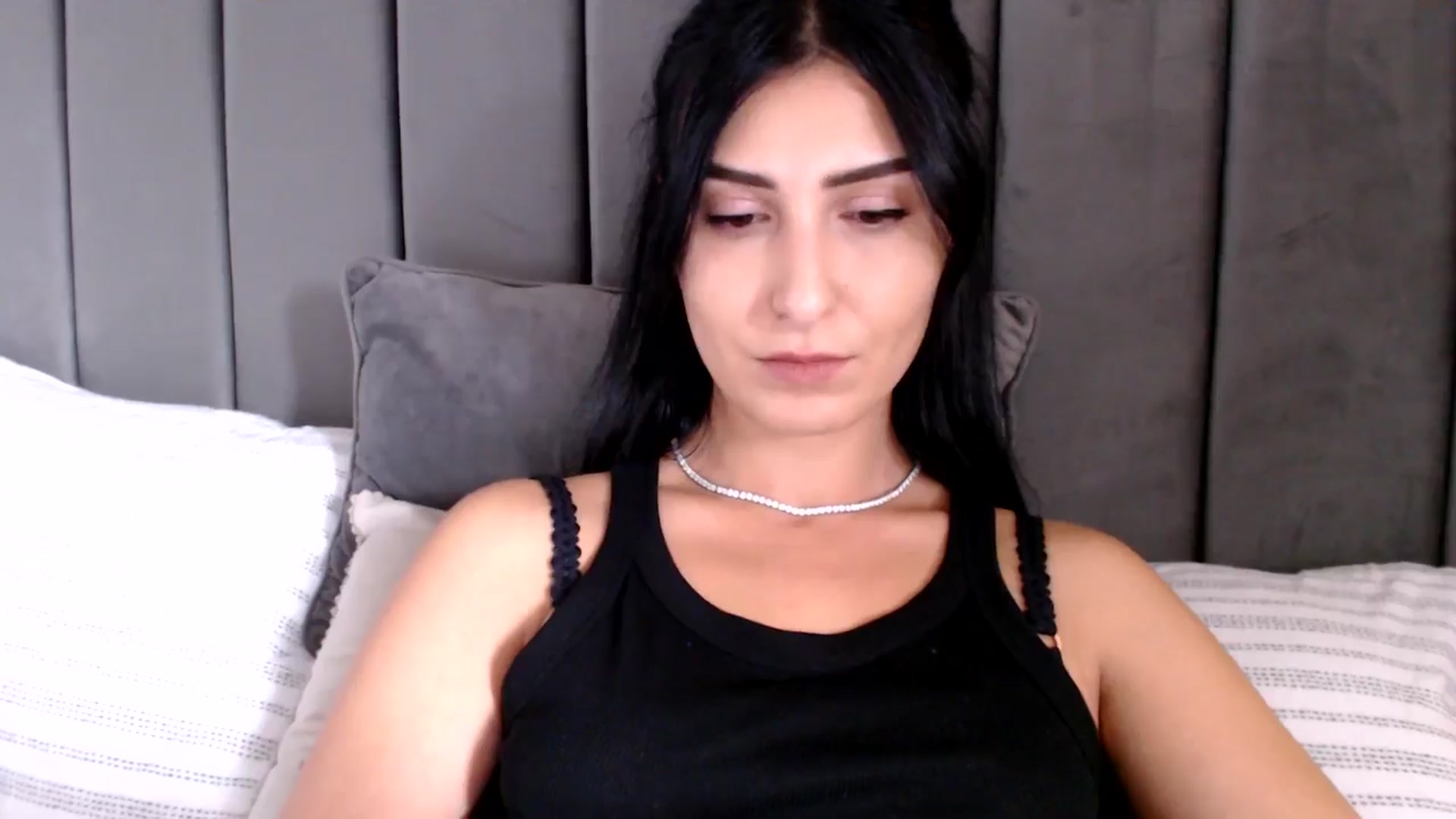 Gallery image thumbnail from LavIson's myfreecams stream on, 11/15/2024, 13:01 image 7 of 20