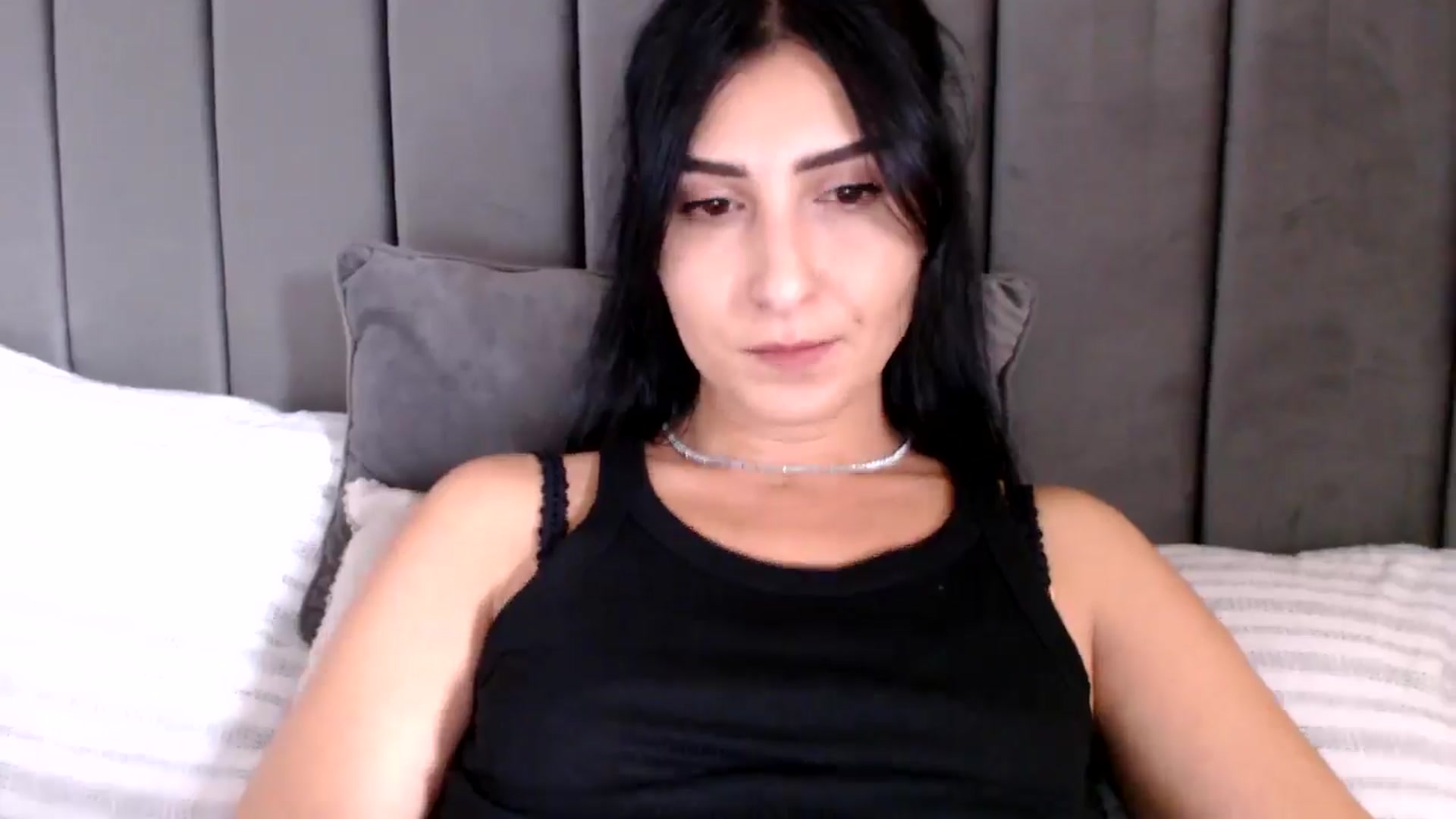 Gallery image thumbnail from LavIson's myfreecams stream on, 11/15/2024, 13:01 image 6 of 20