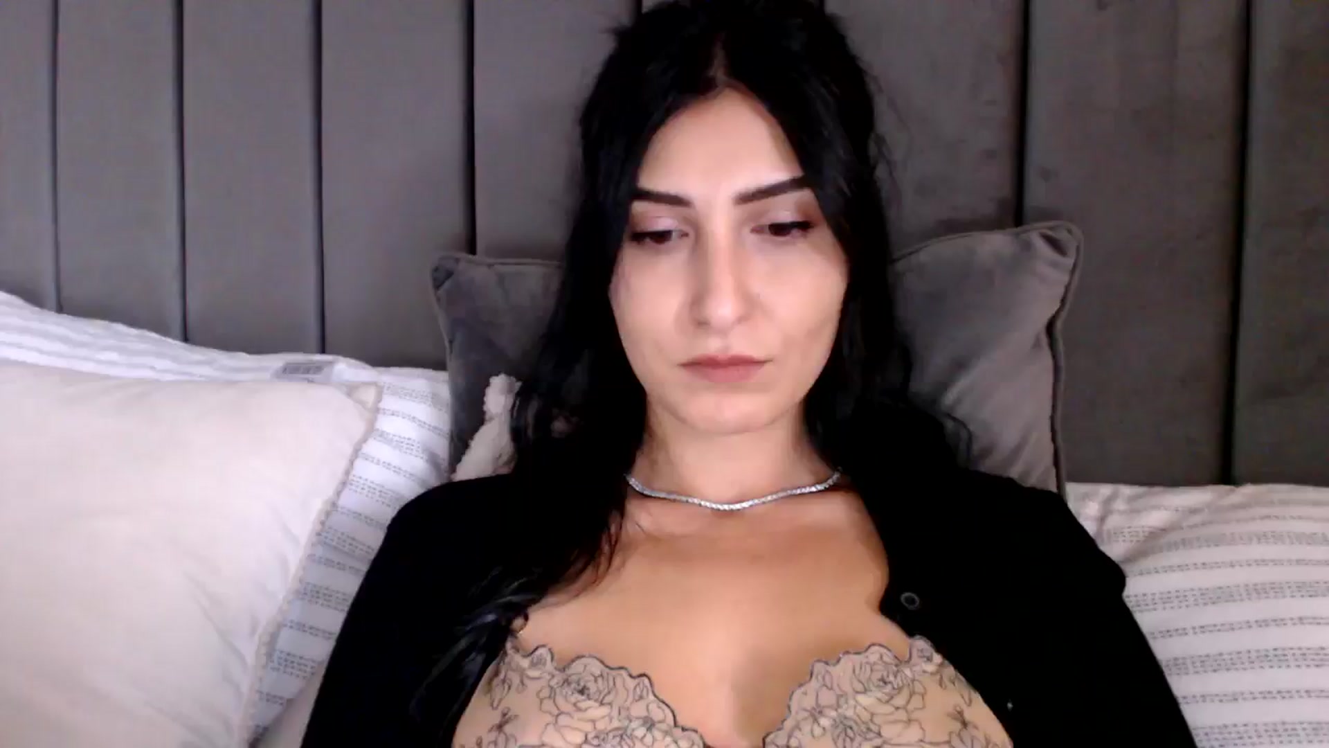 Gallery image thumbnail from LavIson's myfreecams stream on, 11/15/2024, 13:51 image 11 of 20