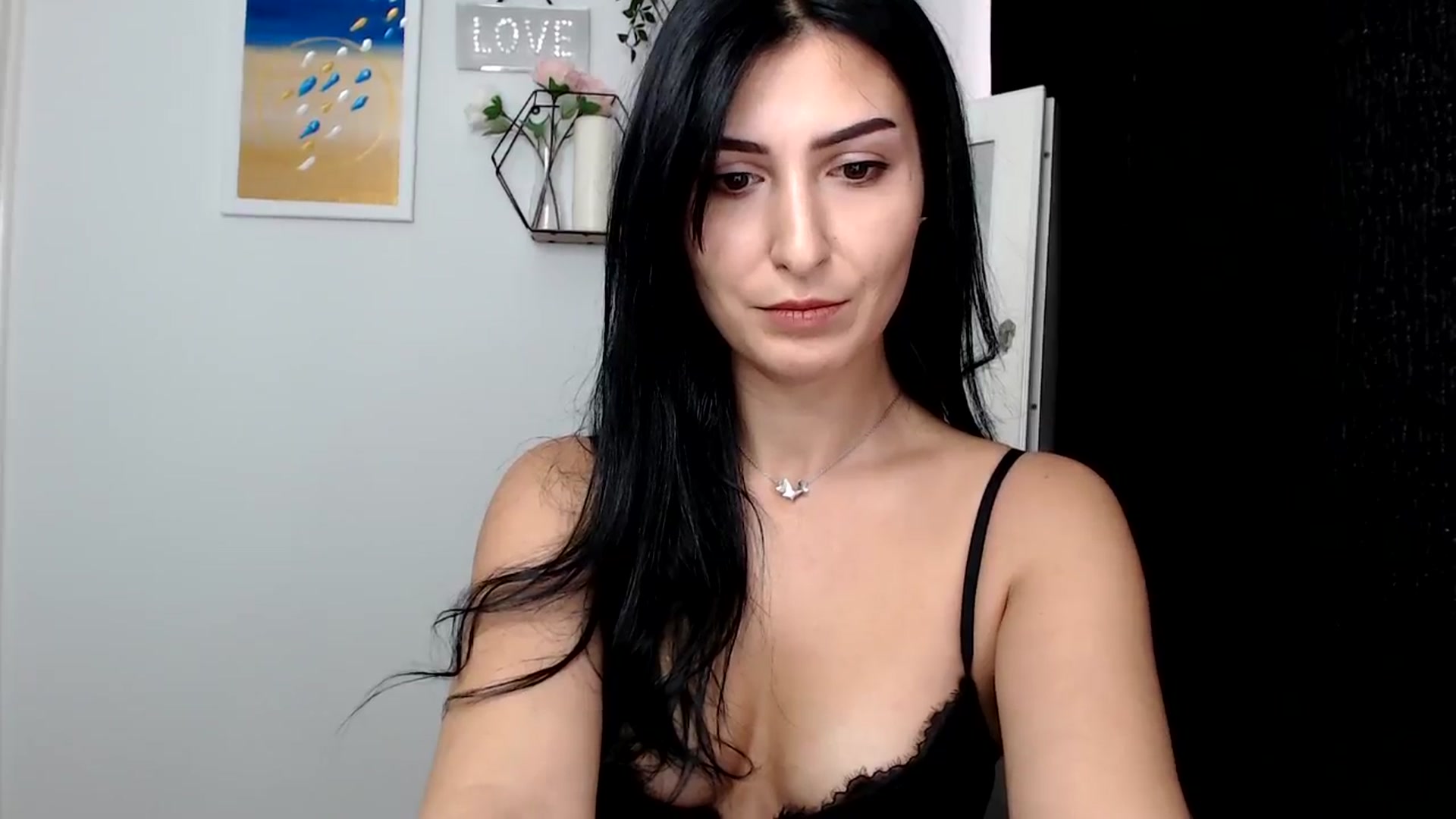 Gallery image thumbnail from LavIson's myfreecams stream on, 11/18/2024, 10:56 image 12 of 20