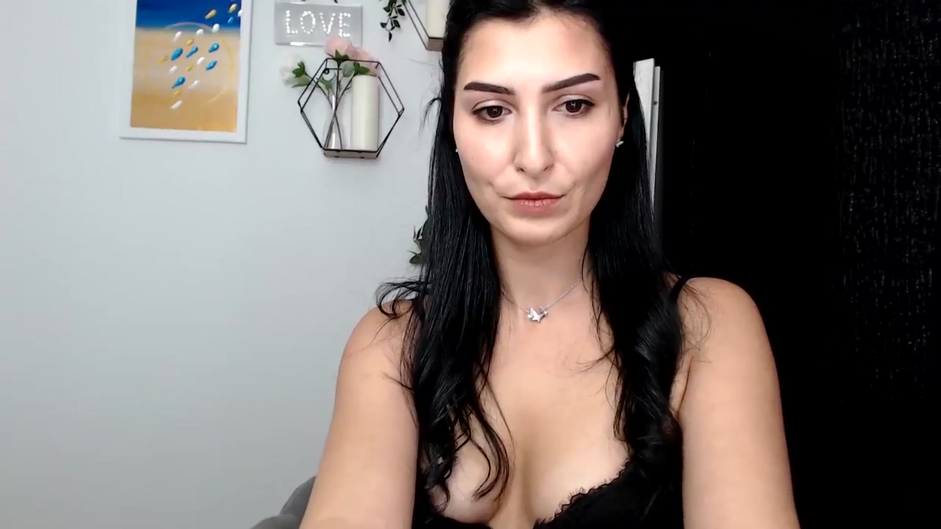 Gallery image thumbnail from LavIson's myfreecams stream on, 11/18/2024, 10:56 image 19 of 20