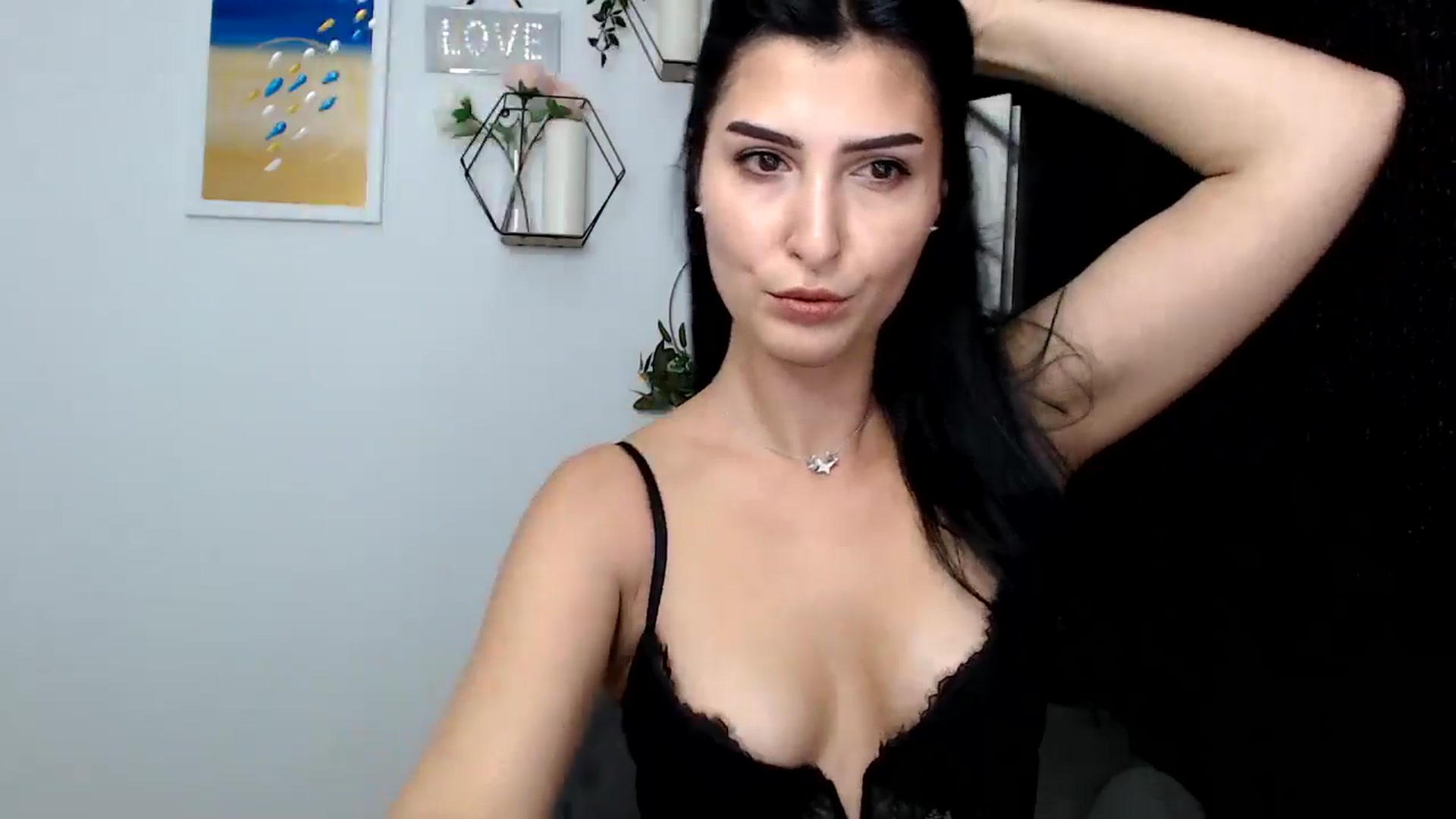 Gallery image thumbnail from LavIson's myfreecams stream on, 11/18/2024, 10:56 image 15 of 20