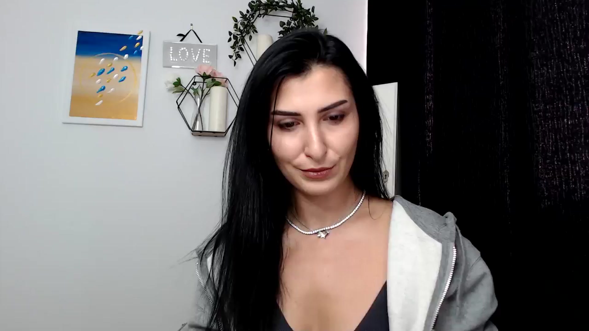 Gallery image thumbnail from LavIson's myfreecams stream on, 11/21/2024, 11:21 image 1 of 20