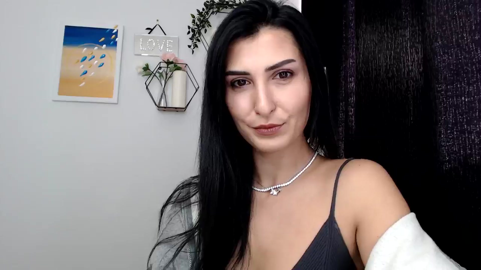 Gallery image thumbnail from LavIson's myfreecams stream on, 11/21/2024, 11:21 image 5 of 20