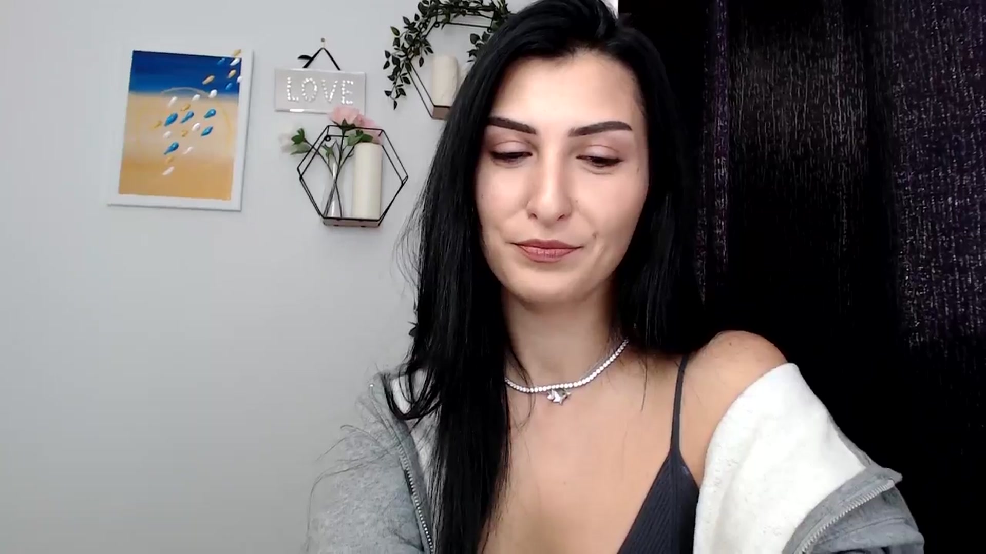 Gallery image thumbnail from LavIson's myfreecams stream on, 11/21/2024, 11:21 image 4 of 20