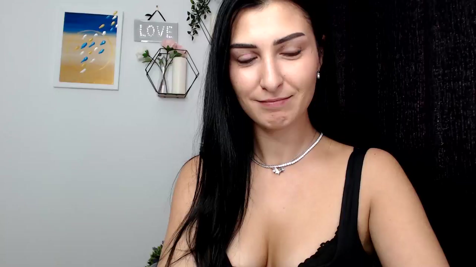 Gallery image thumbnail from LavIson's myfreecams stream on, 11/21/2024, 13:43 image 8 of 20