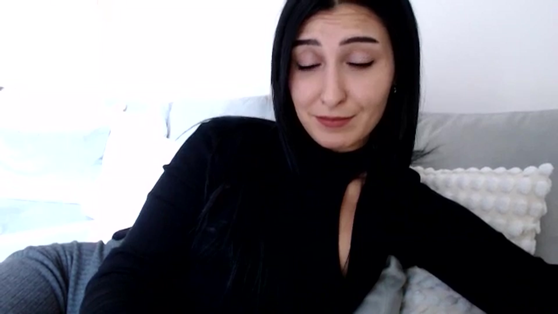 Gallery image thumbnail from LavIson's myfreecams stream on, 11/22/2024, 12:55 image 19 of 20