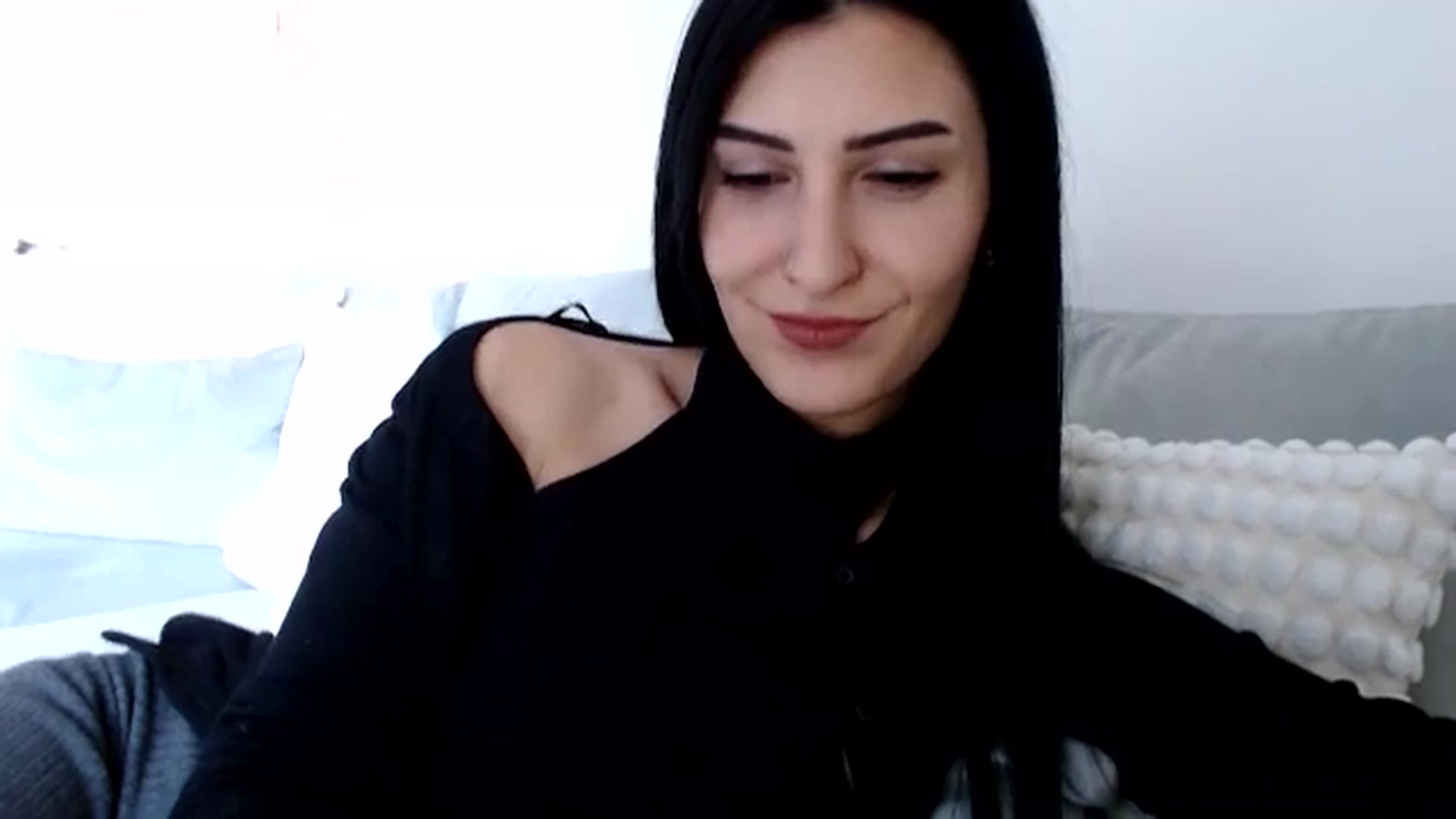 Gallery image thumbnail from LavIson's myfreecams stream on, 11/22/2024, 12:55 image 13 of 20