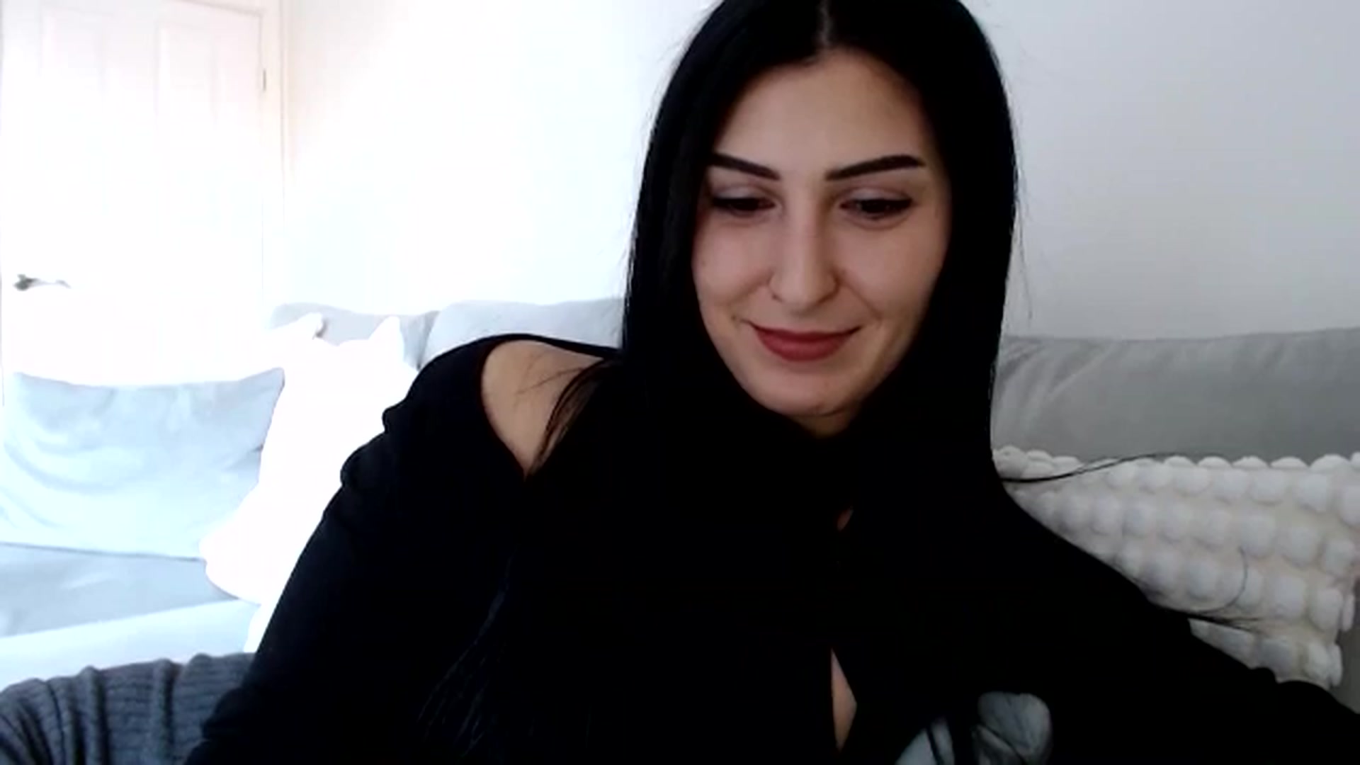 Gallery image thumbnail from LavIson's myfreecams stream on, 11/22/2024, 12:55 image 15 of 20