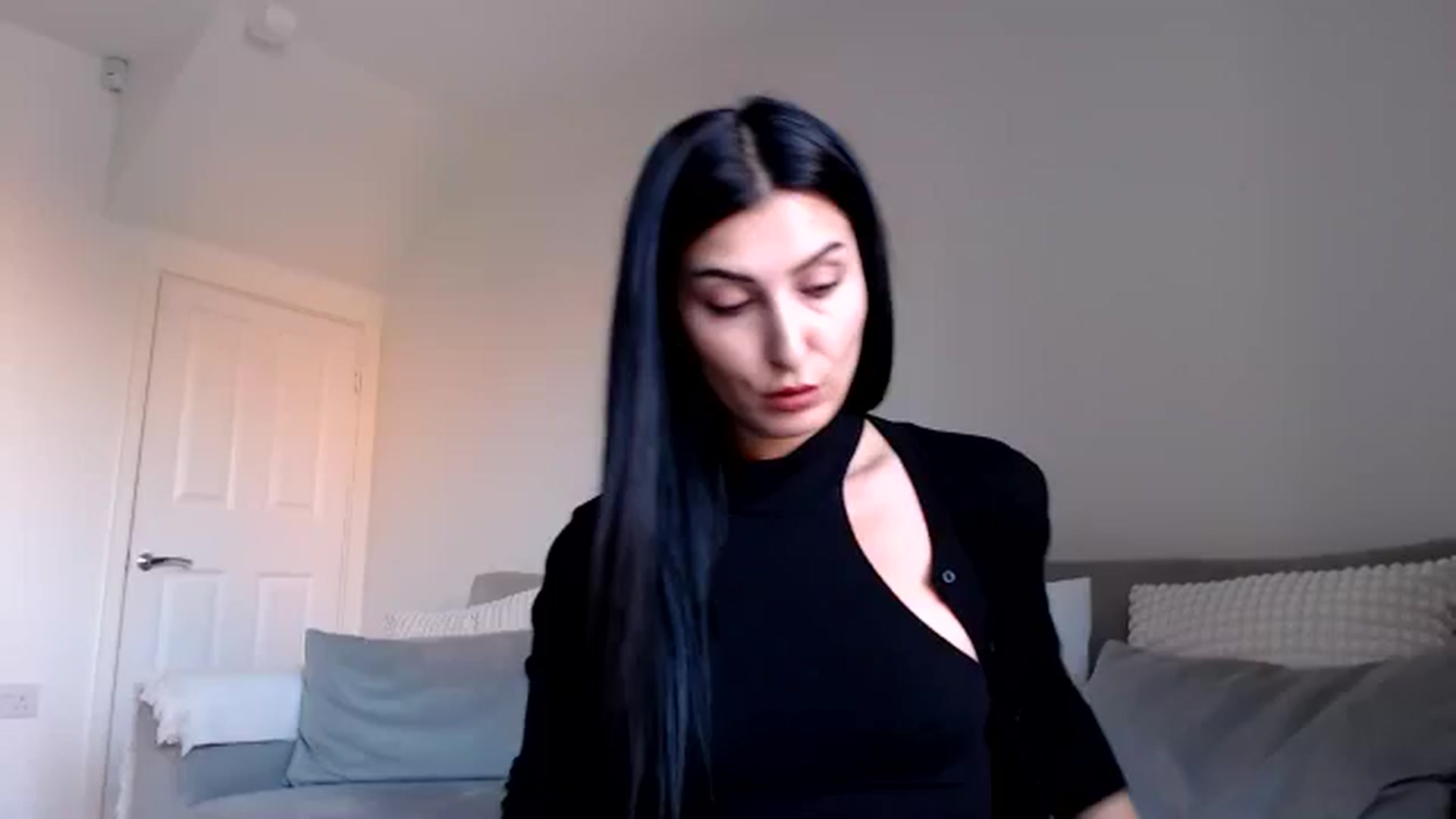 Gallery image thumbnail from LavIson's myfreecams stream on, 11/22/2024, 12:55 image 1 of 20