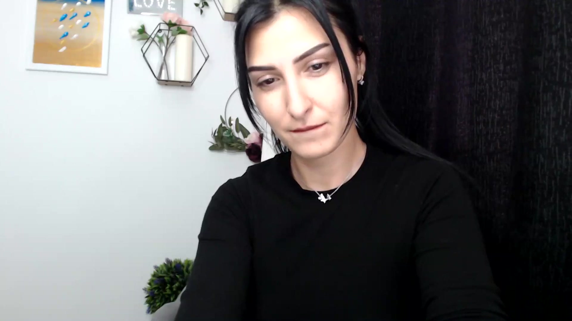 Gallery image thumbnail from LavIson's myfreecams stream on, 11/25/2024, 15:13 image 4 of 20
