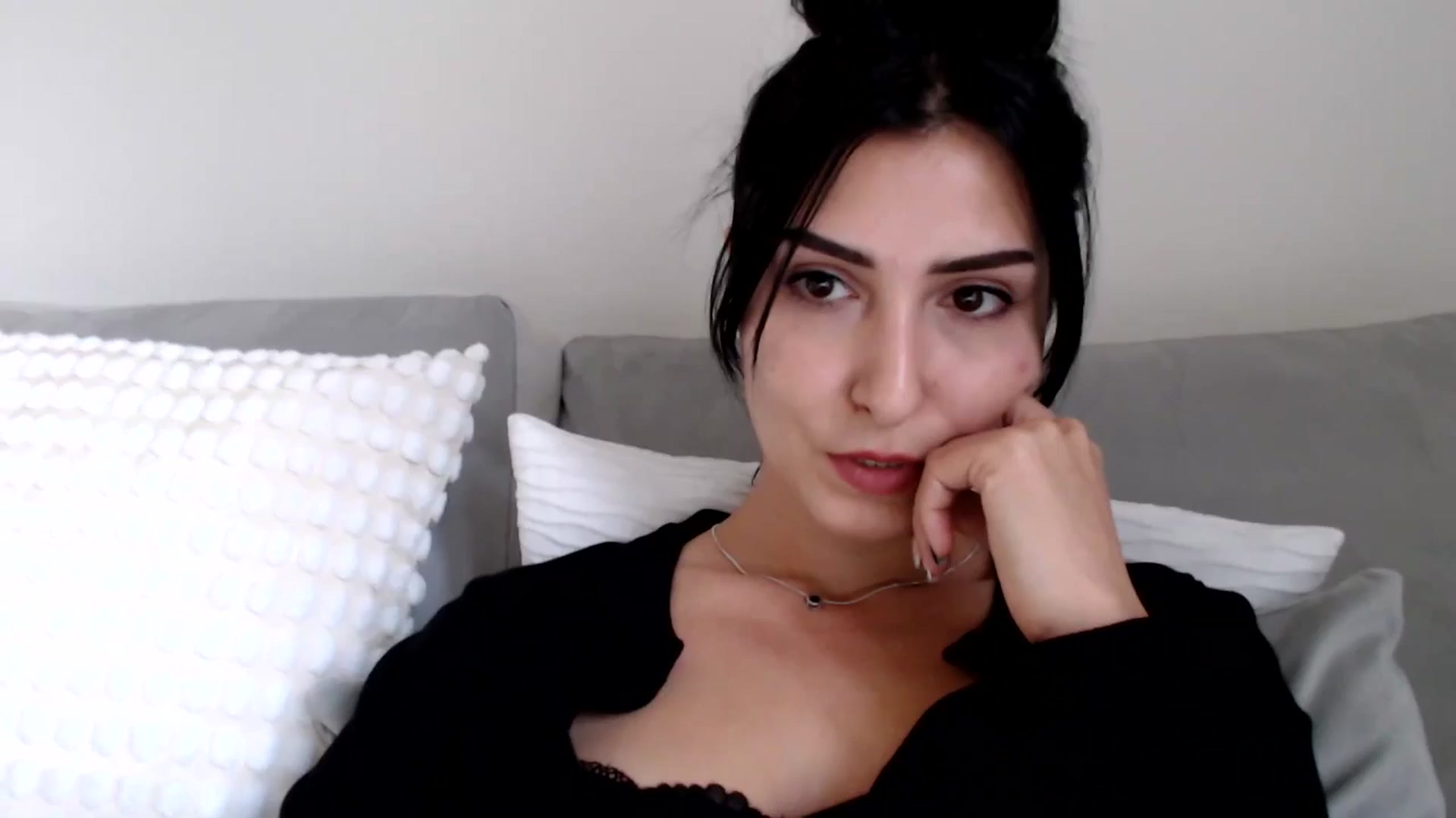 Gallery image thumbnail from LavIson's myfreecams stream on, 11/27/2024, 13:04 image 8 of 20