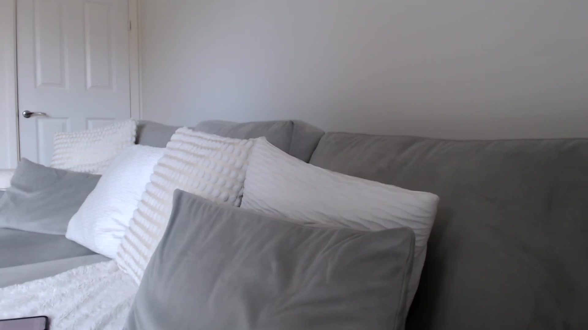 Gallery image thumbnail from LavIson's myfreecams stream on, 11/27/2024, 13:04 image 19 of 20