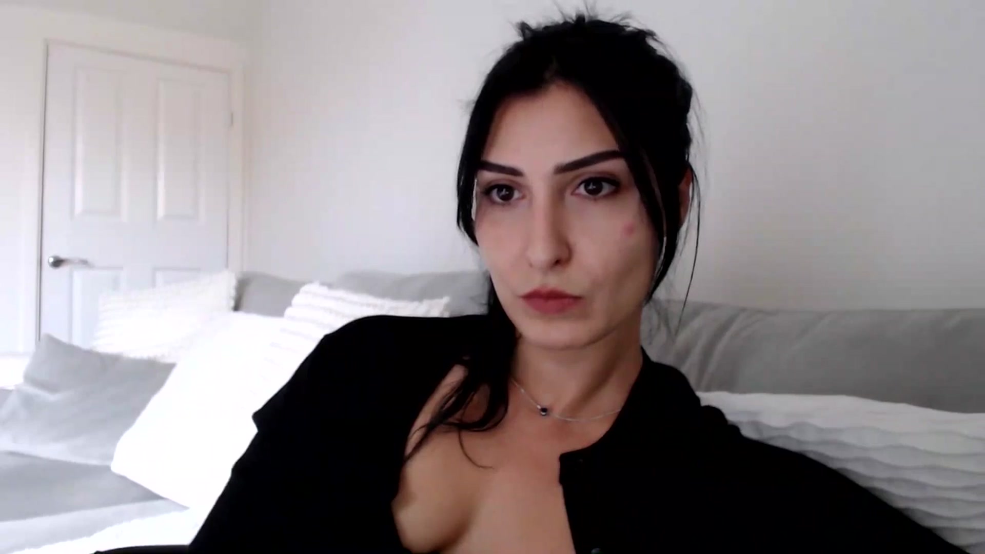 Gallery image thumbnail from LavIson's myfreecams stream on, 11/27/2024, 13:04 image 2 of 20