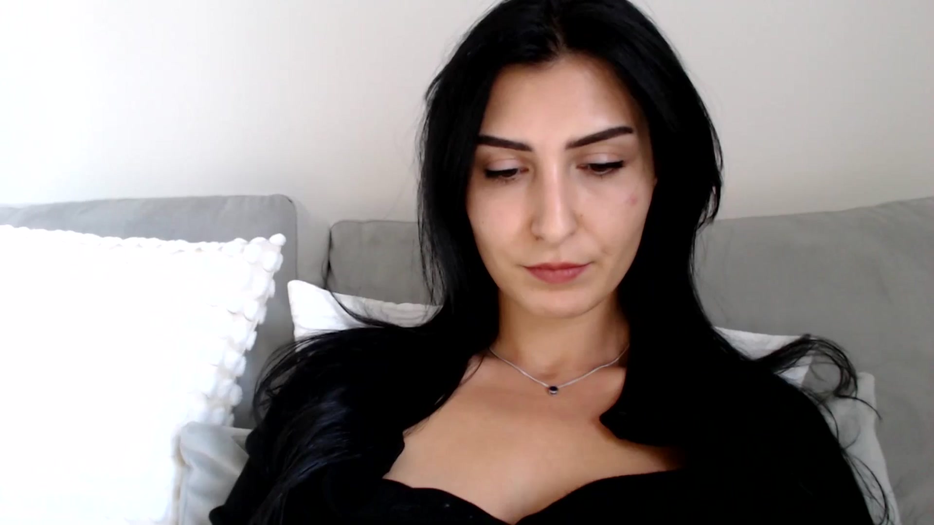 Gallery image thumbnail from LavIson's myfreecams stream on, 11/27/2024, 13:21 image 13 of 20