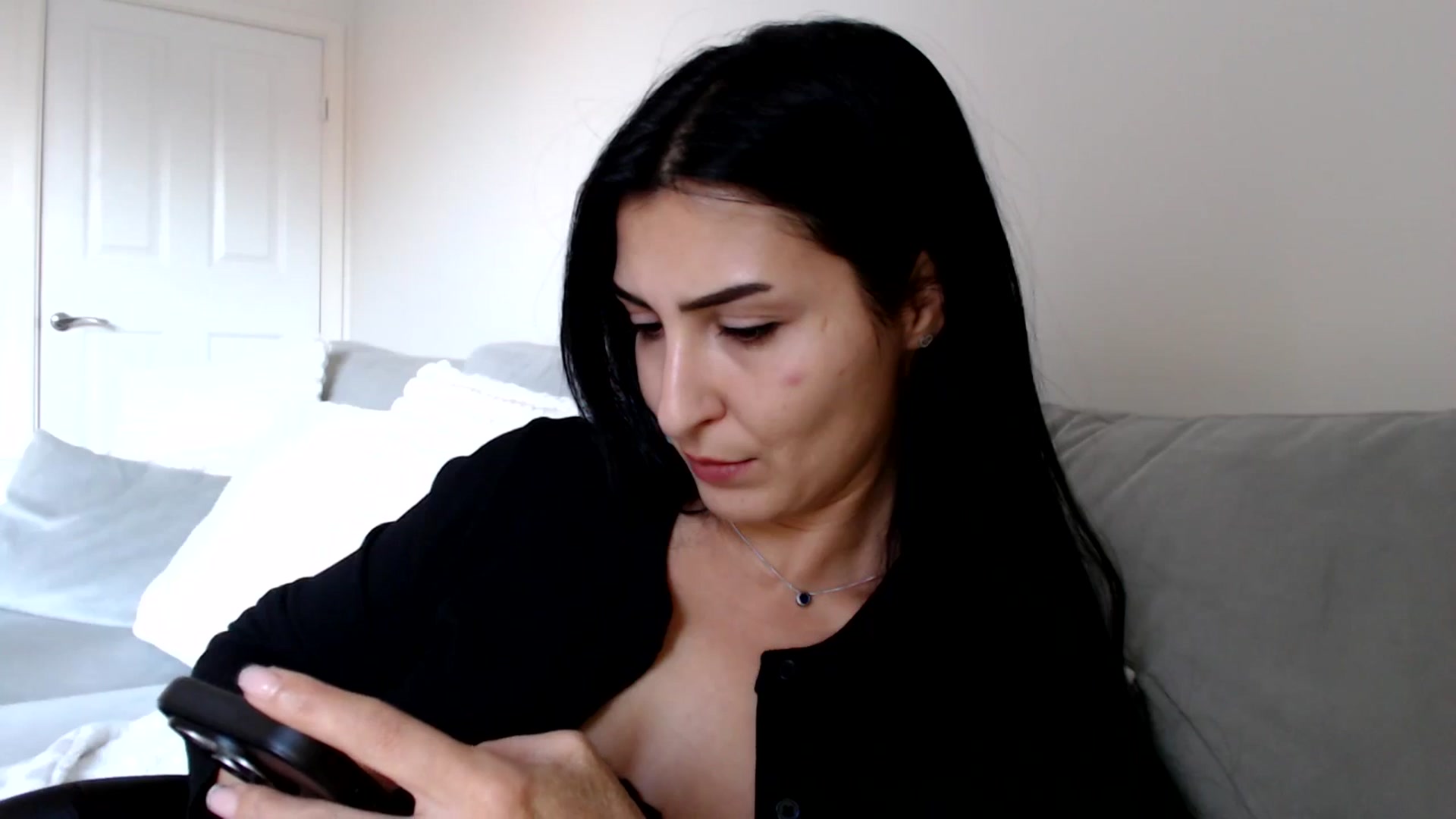 Gallery image thumbnail from LavIson's myfreecams stream on, 11/27/2024, 13:34 image 18 of 20