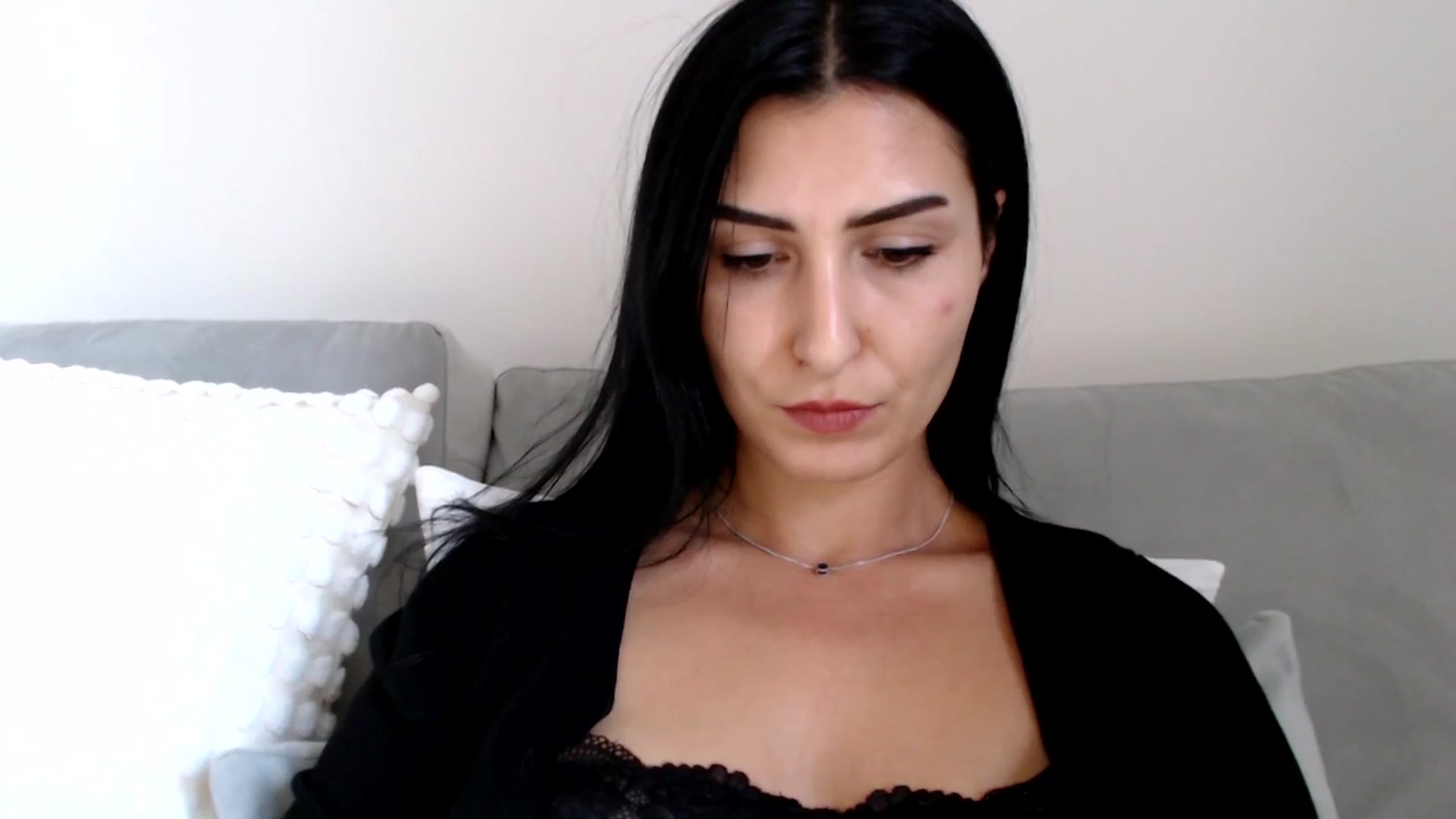 Gallery image thumbnail from LavIson's myfreecams stream on, 11/27/2024, 13:34 image 4 of 20