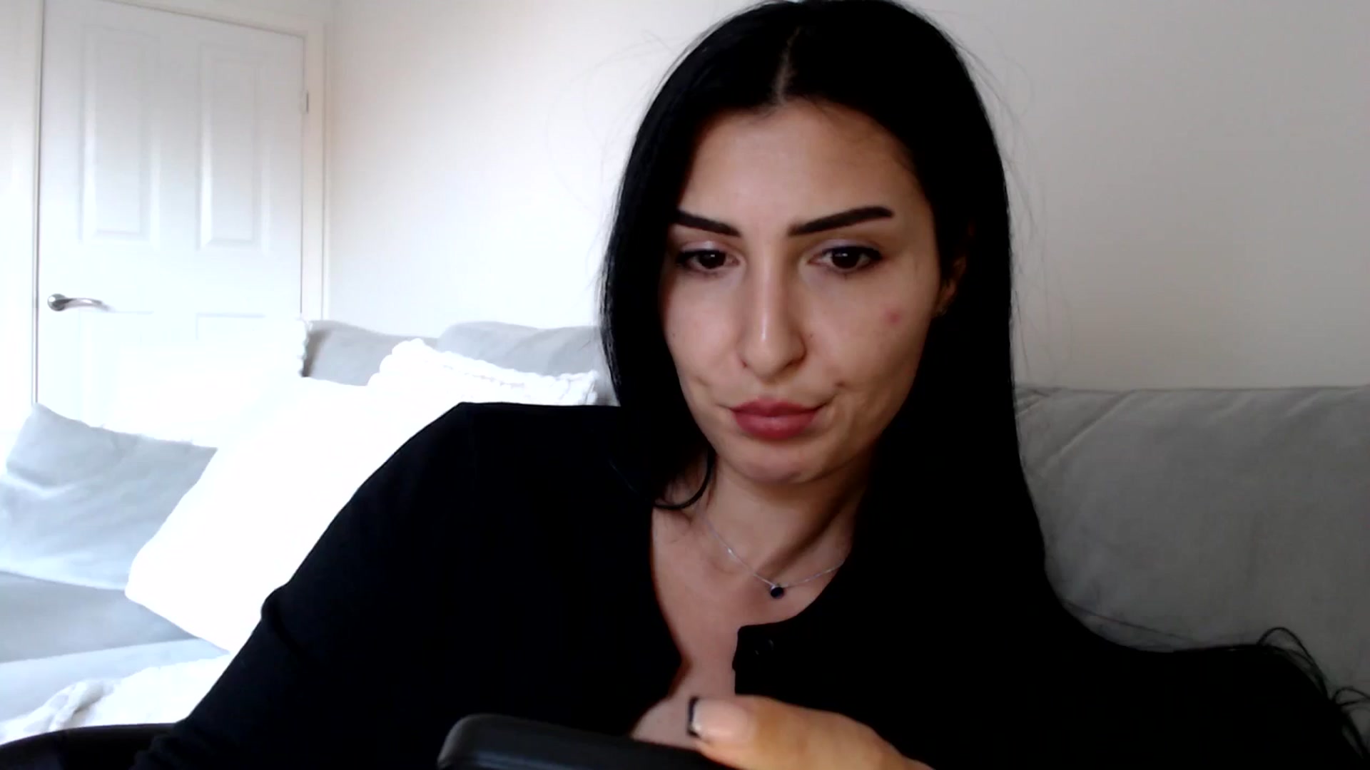 Gallery image thumbnail from LavIson's myfreecams stream on, 11/27/2024, 13:34 image 12 of 20