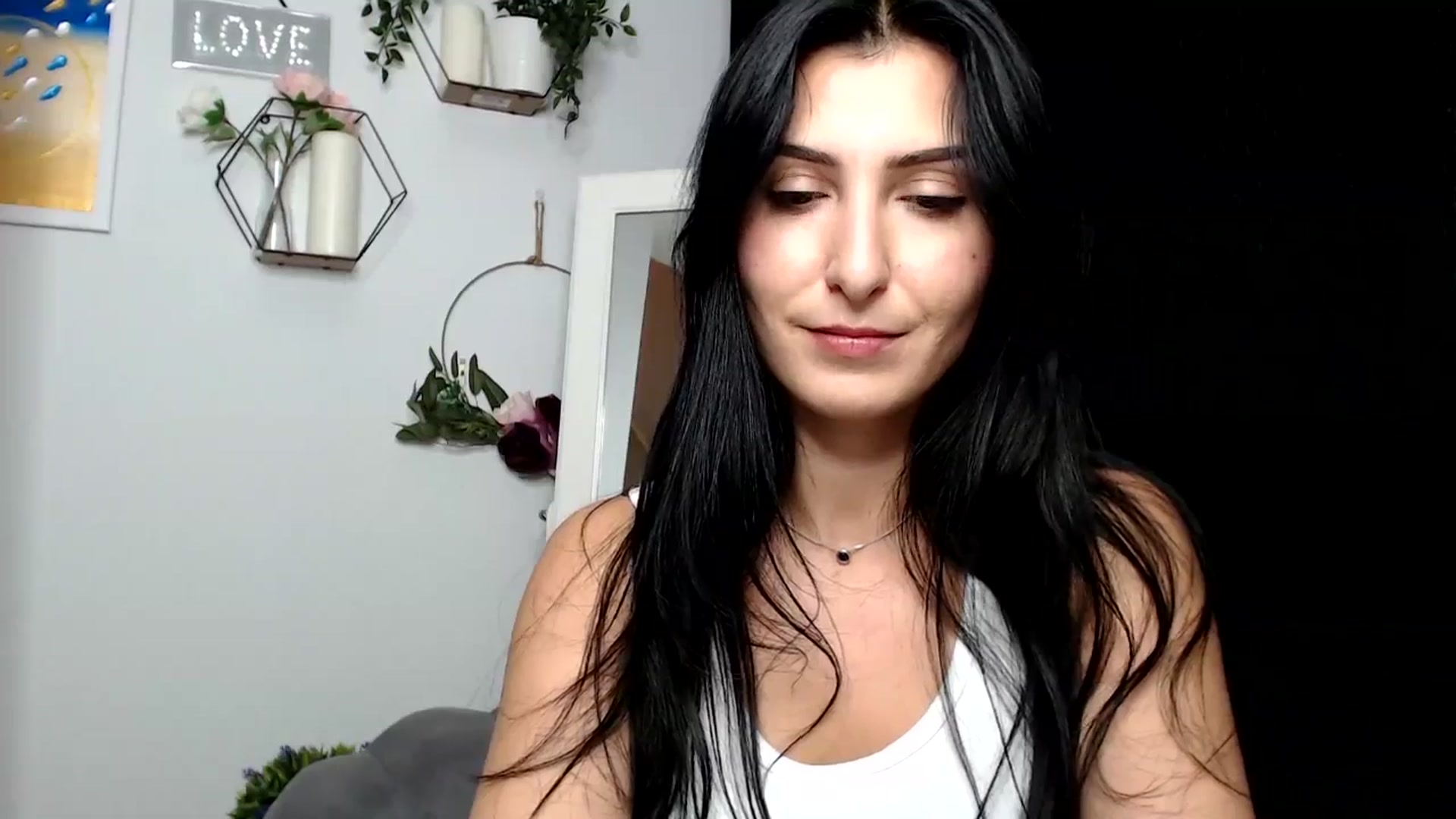 Gallery image thumbnail from LavIson's myfreecams stream on, 12/02/2024, 12:33 image 19 of 20