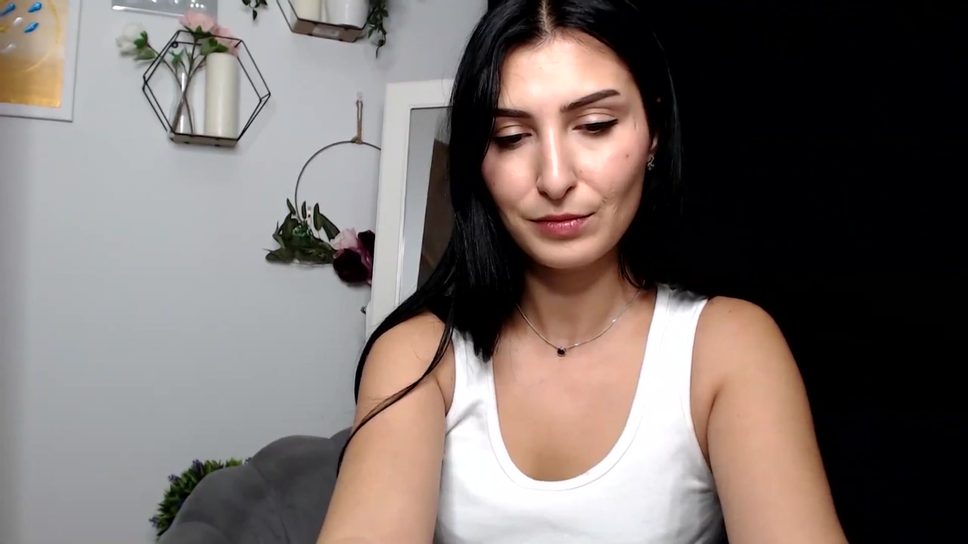Gallery image thumbnail from LavIson's myfreecams stream on, 12/02/2024, 12:33 image 16 of 20