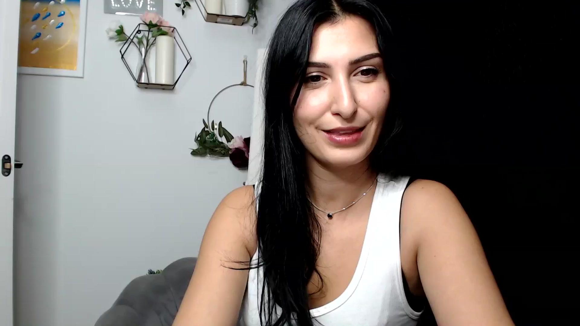 Gallery image thumbnail from LavIson's myfreecams stream on, 12/02/2024, 12:33 image 4 of 20