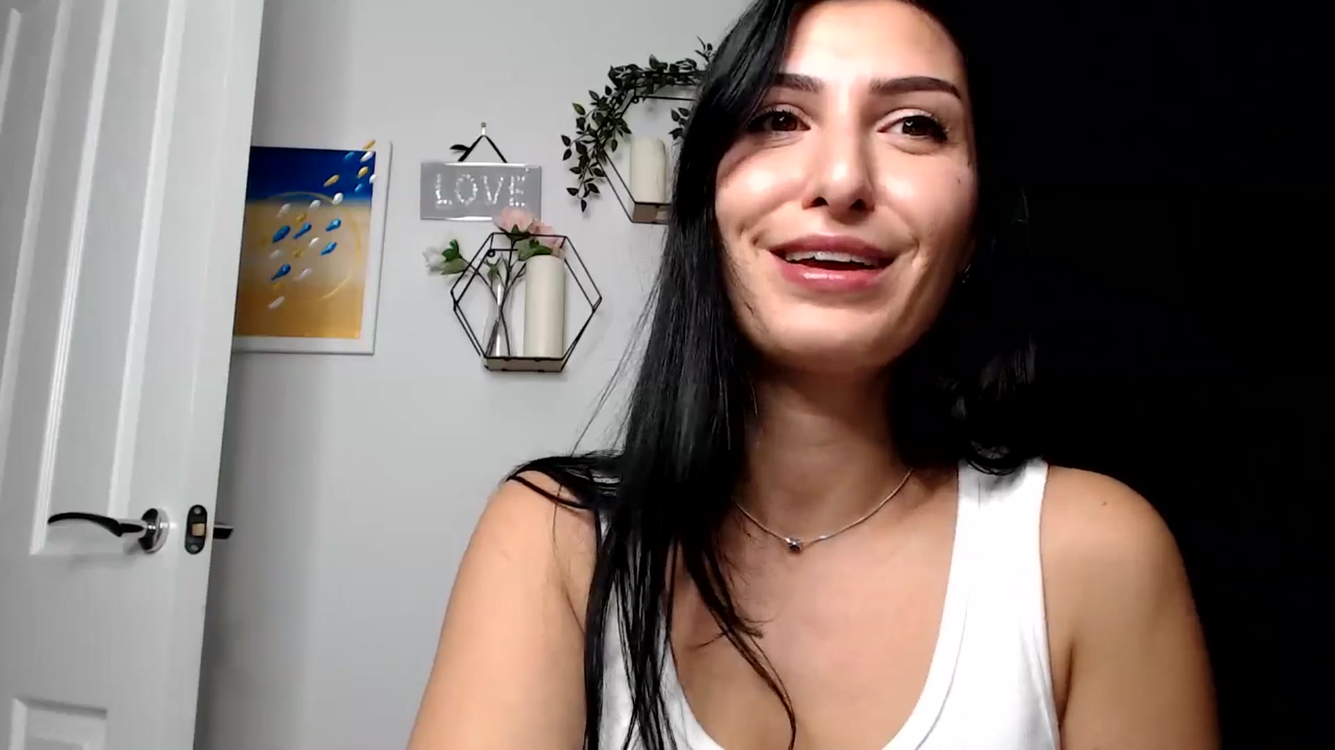 Gallery image thumbnail from LavIson's myfreecams stream on, 12/02/2024, 12:33 image 14 of 20