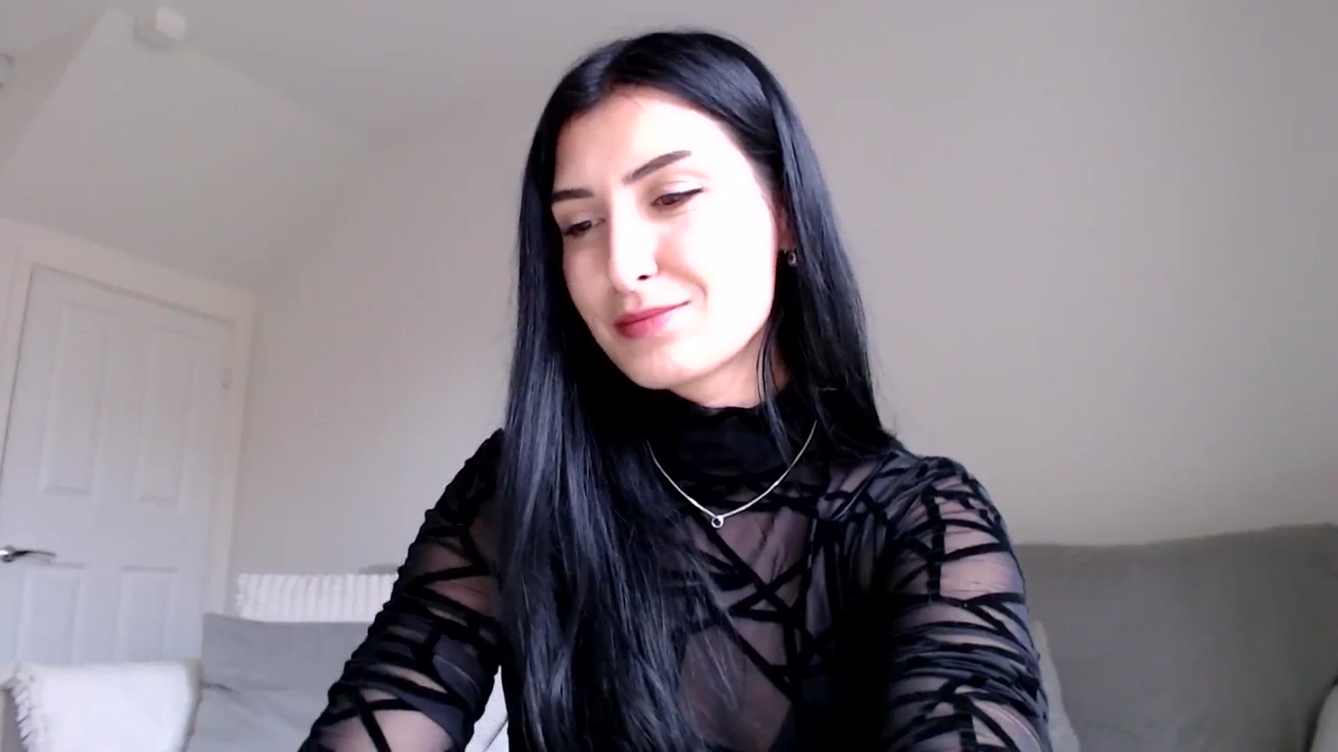 Gallery image thumbnail from LavIson's myfreecams stream on, 12/02/2024, 13:01 image 17 of 20