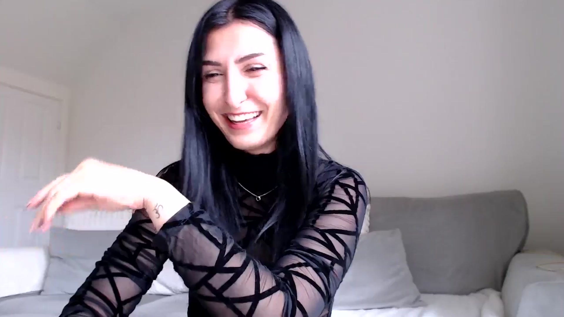 Gallery image thumbnail from LavIson's myfreecams stream on, 12/02/2024, 13:38 image 12 of 20