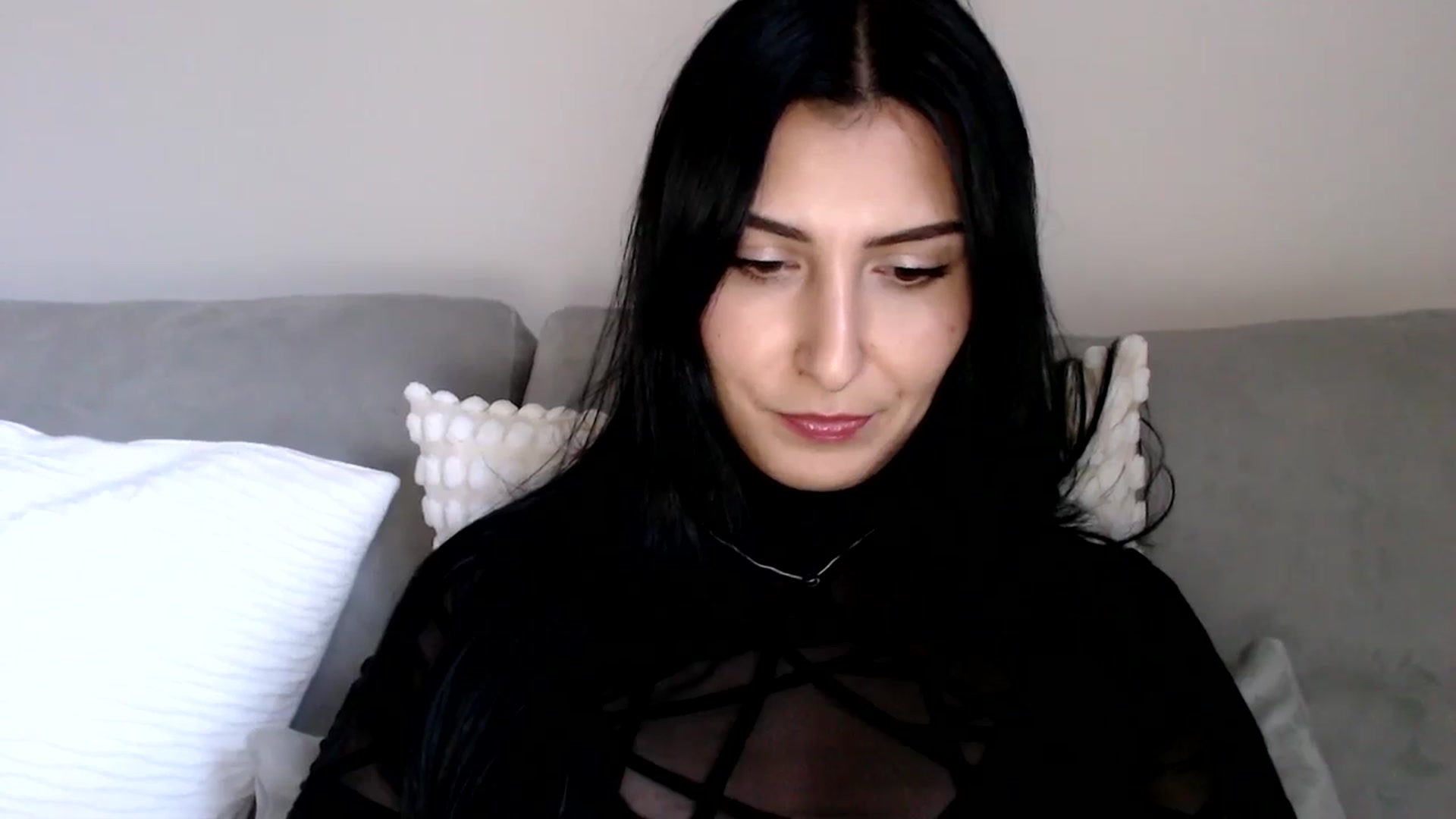 Gallery image thumbnail from LavIson's myfreecams stream on, 12/02/2024, 14:30 image 15 of 20