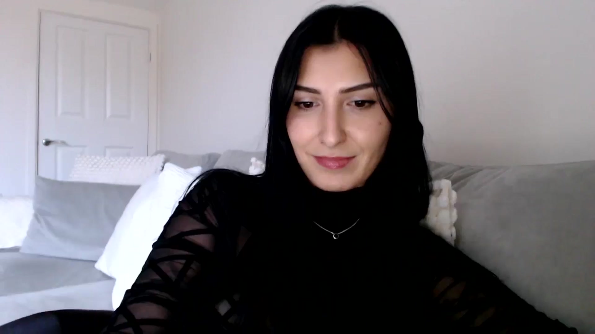 Gallery image thumbnail from LavIson's myfreecams stream on, 12/02/2024, 14:30 image 14 of 20