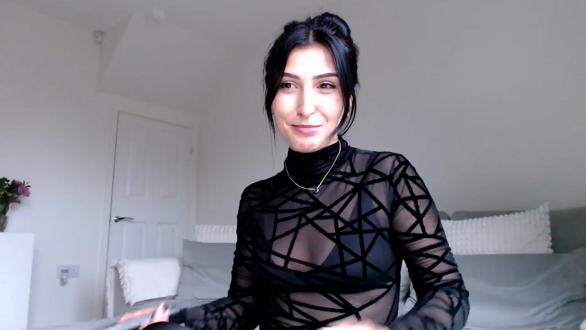 Gallery image thumbnail from LavIson's myfreecams stream on, 12/02/2024, 15:10 image 18 of 20