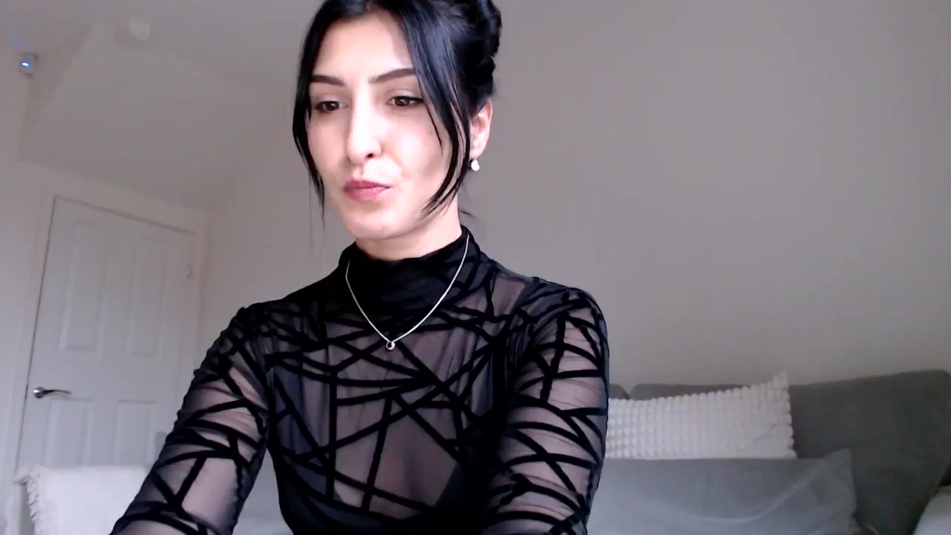 Gallery image thumbnail from LavIson's myfreecams stream on, 12/02/2024, 15:10 image 14 of 20