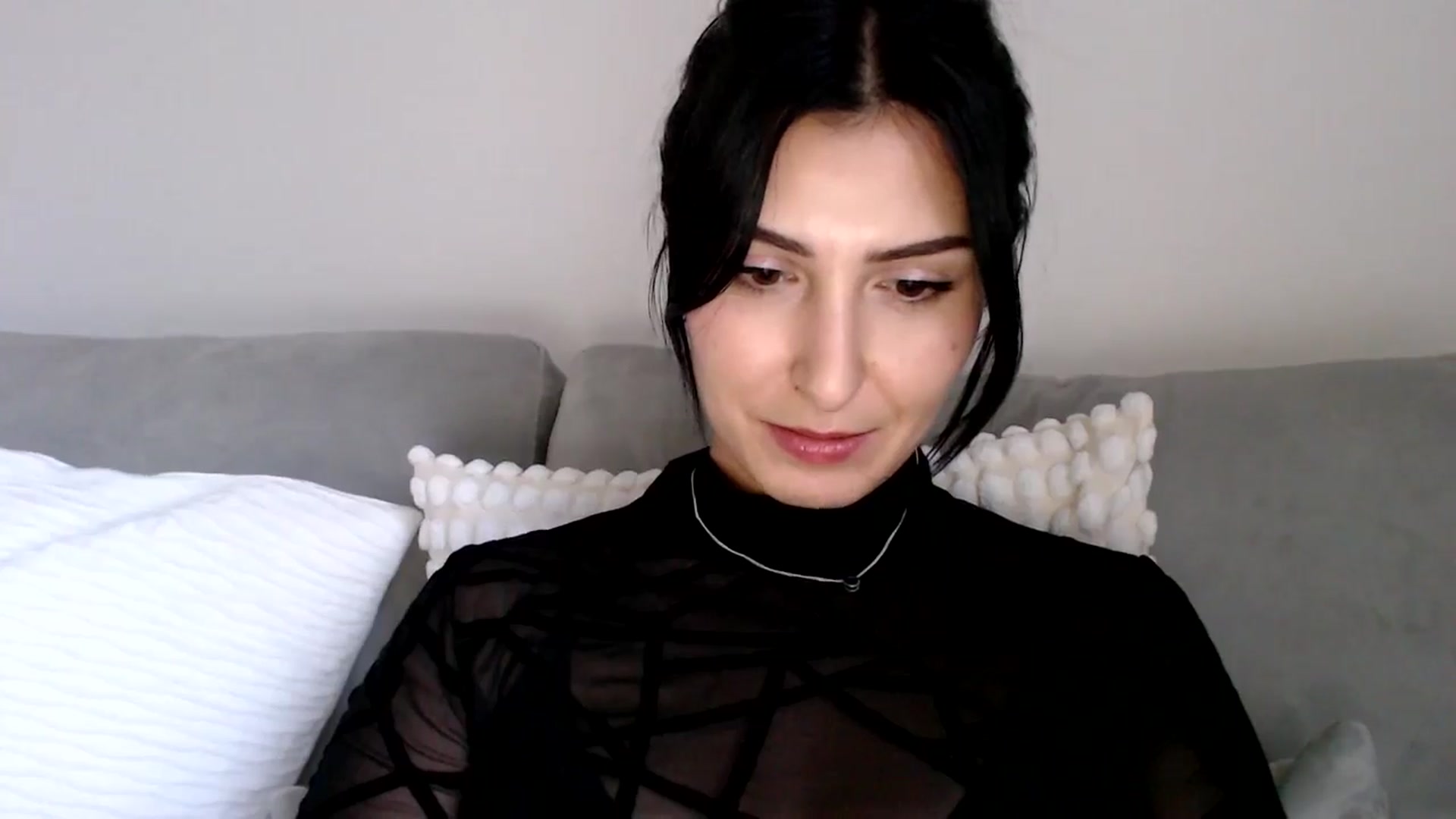 Gallery image thumbnail from LavIson's myfreecams stream on, 12/02/2024, 15:10 image 2 of 20