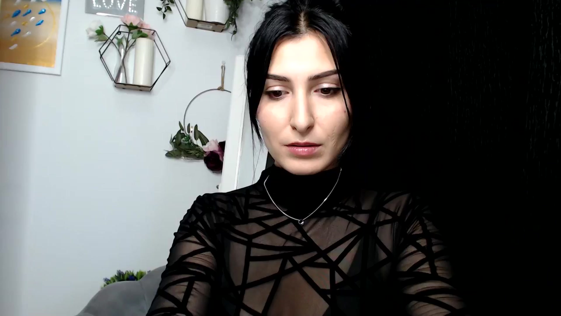 Gallery image thumbnail from LavIson's myfreecams stream on, 12/02/2024, 15:22 image 10 of 20