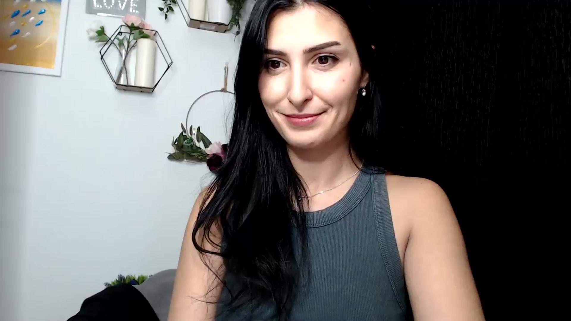 Gallery image thumbnail from LavIson's myfreecams stream on, 12/02/2024, 15:22 image 20 of 20