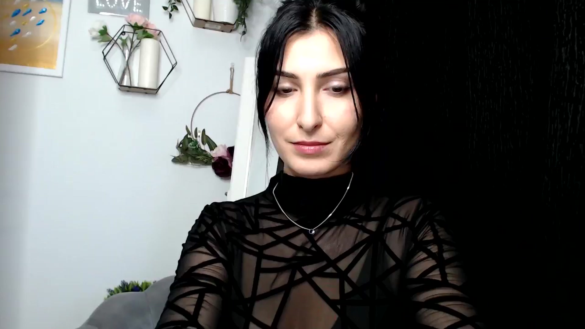 Gallery image thumbnail from LavIson's myfreecams stream on, 12/02/2024, 15:22 image 9 of 20