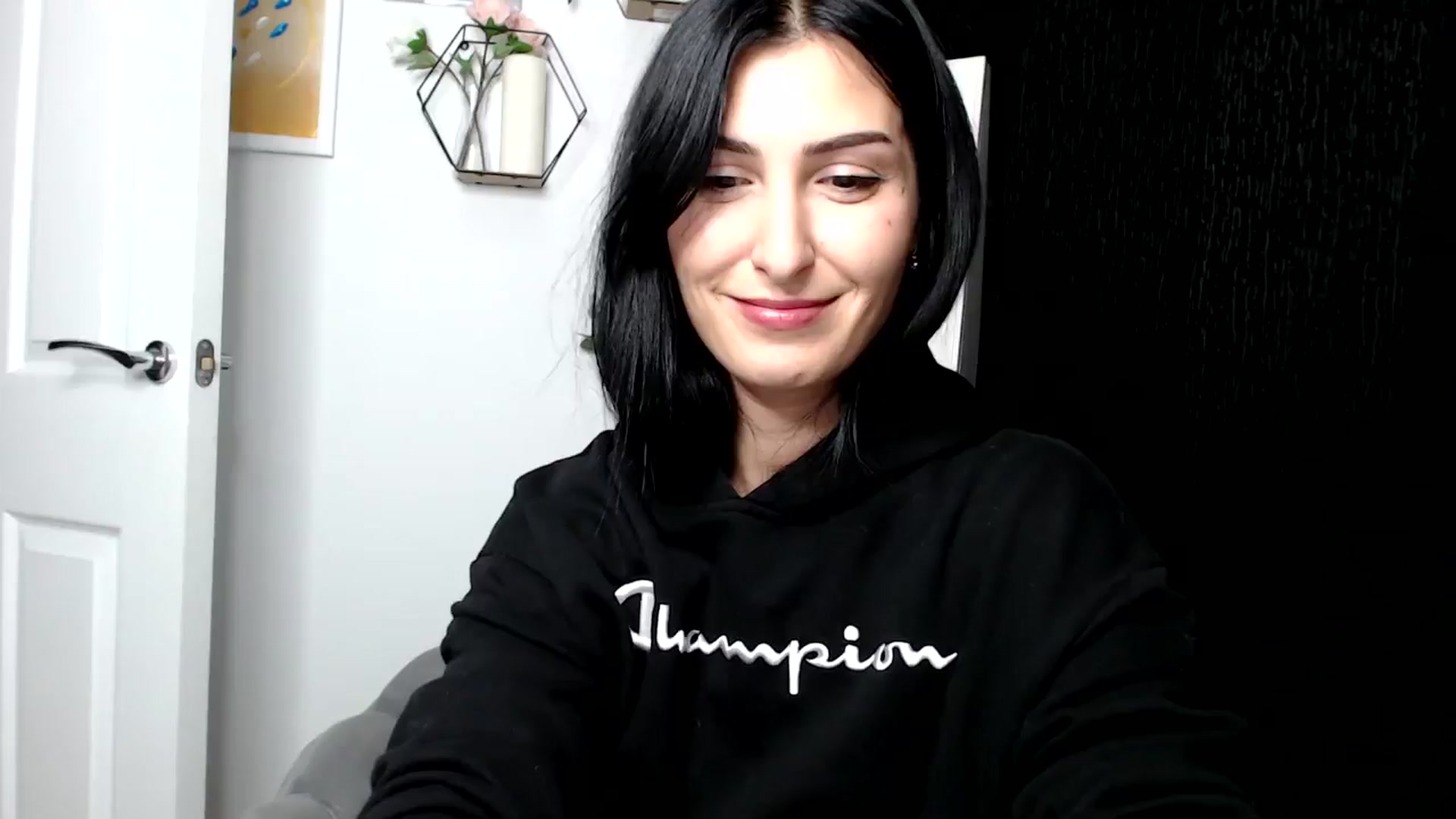 Gallery image thumbnail from LavIson's myfreecams stream on, 12/02/2024, 15:42 image 2 of 20