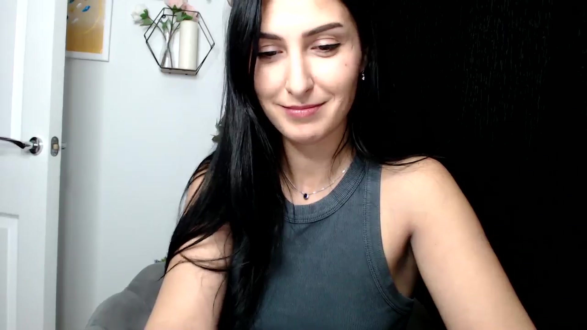 Gallery image thumbnail from LavIson's myfreecams stream on, 12/02/2024, 15:42 image 12 of 20