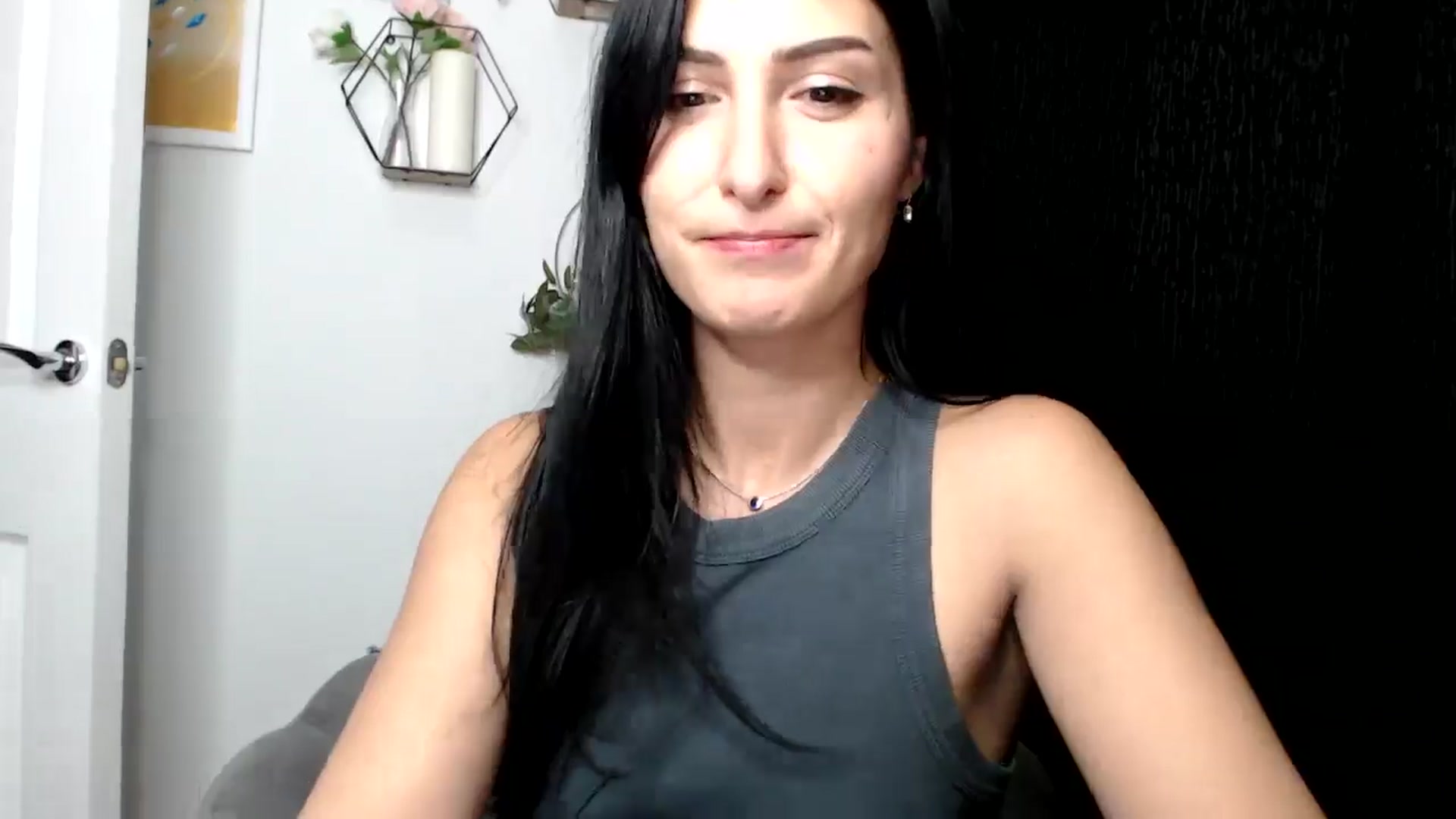 Gallery image thumbnail from LavIson's myfreecams stream on, 12/02/2024, 15:42 image 13 of 20