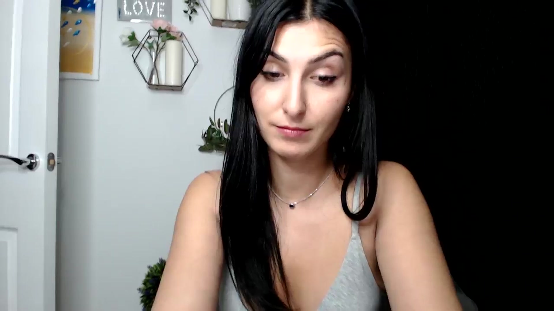 Gallery image thumbnail from LavIson's myfreecams stream on, 12/02/2024, 16:14 image 12 of 20