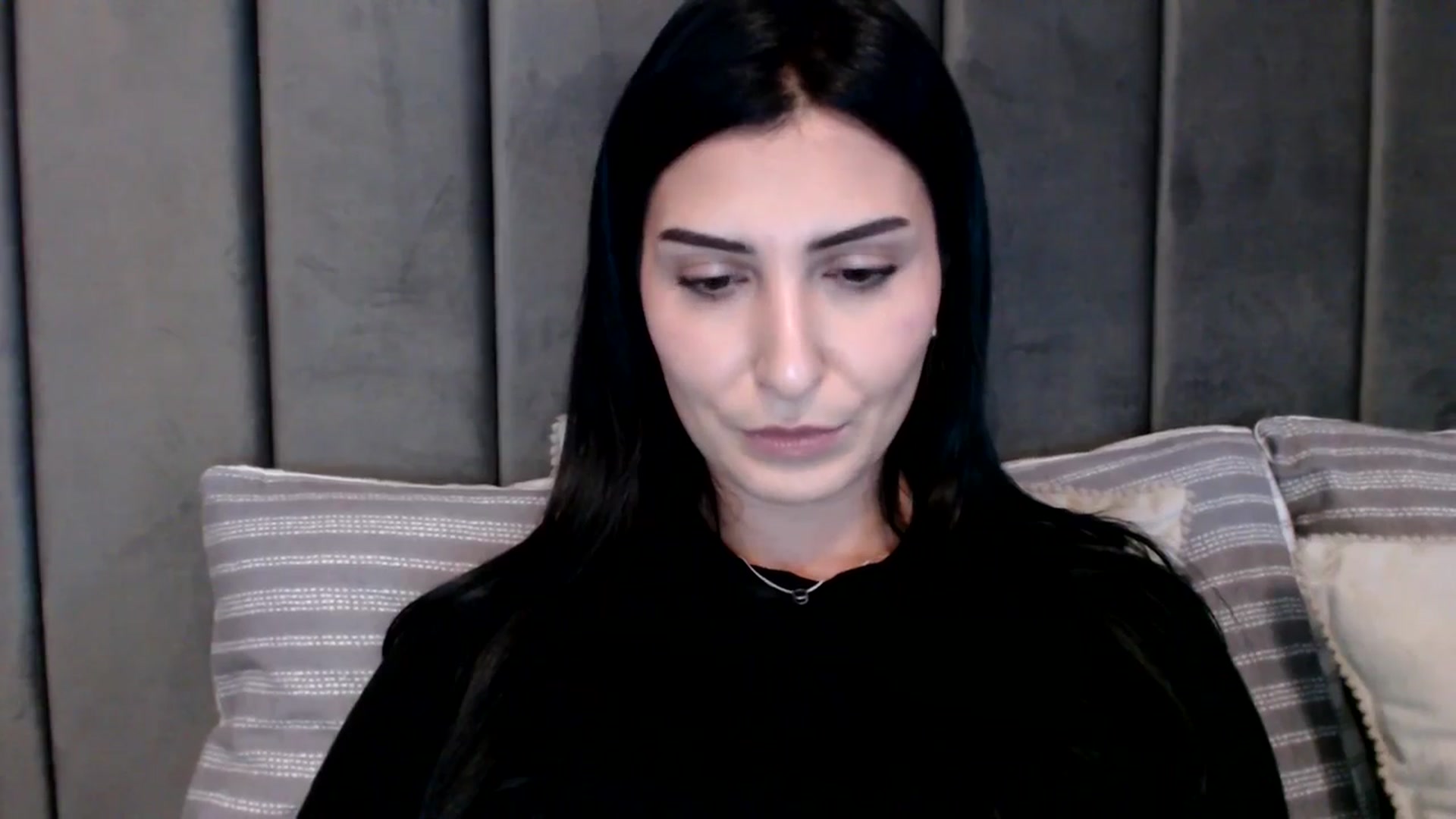 Gallery image thumbnail from LavIson's myfreecams stream on, 12/06/2024, 14:32 image 13 of 20