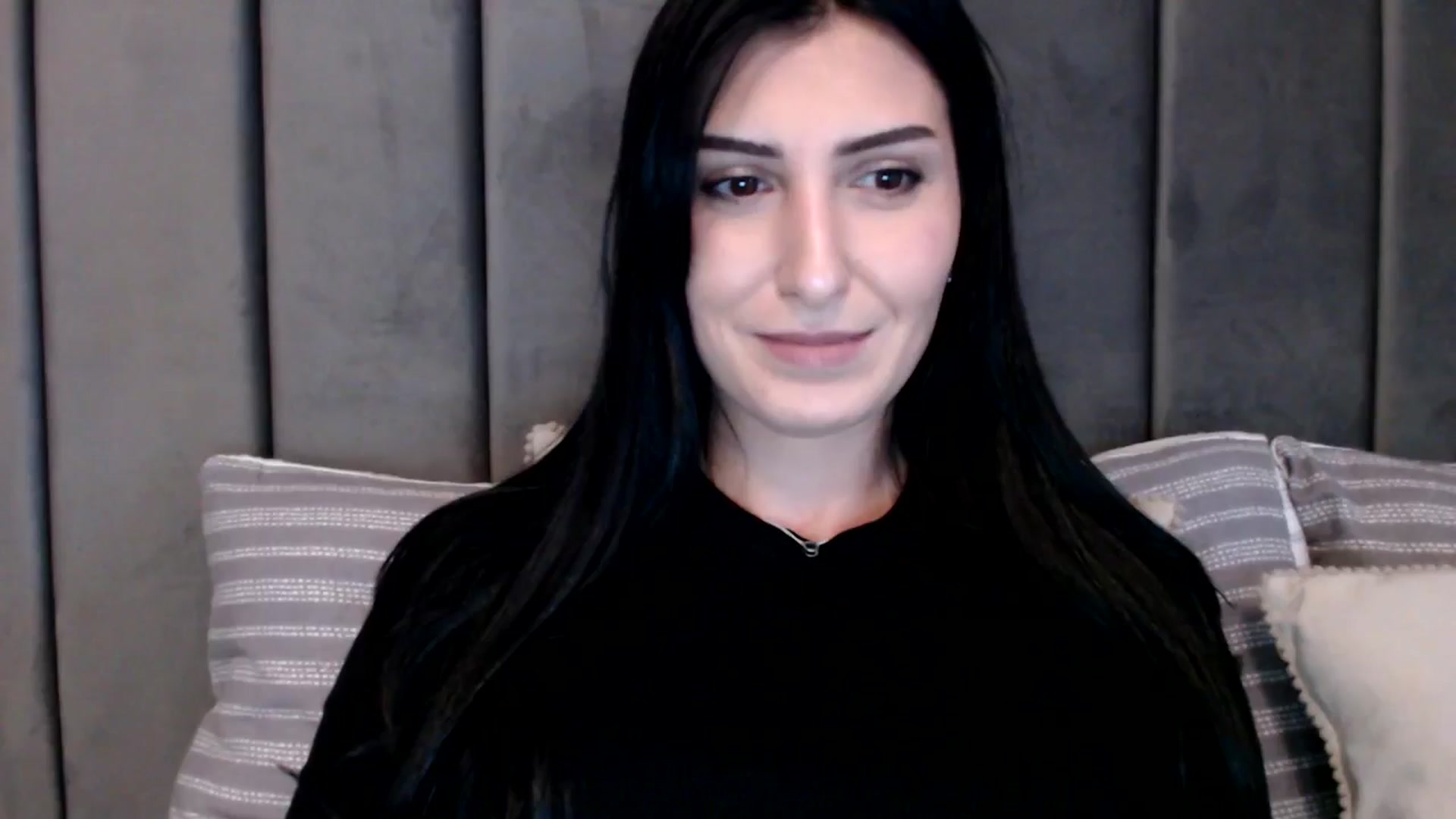 Gallery image thumbnail from LavIson's myfreecams stream on, 12/06/2024, 14:32 image 1 of 20