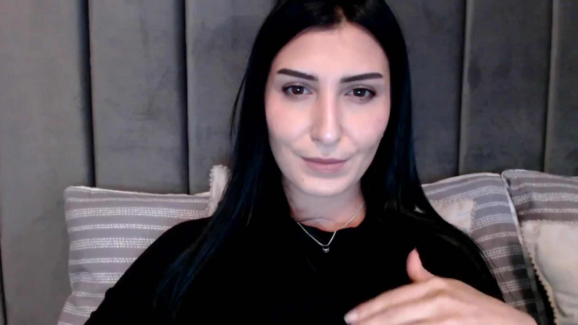 Gallery image thumbnail from LavIson's myfreecams stream on, 12/06/2024, 14:32 image 11 of 20