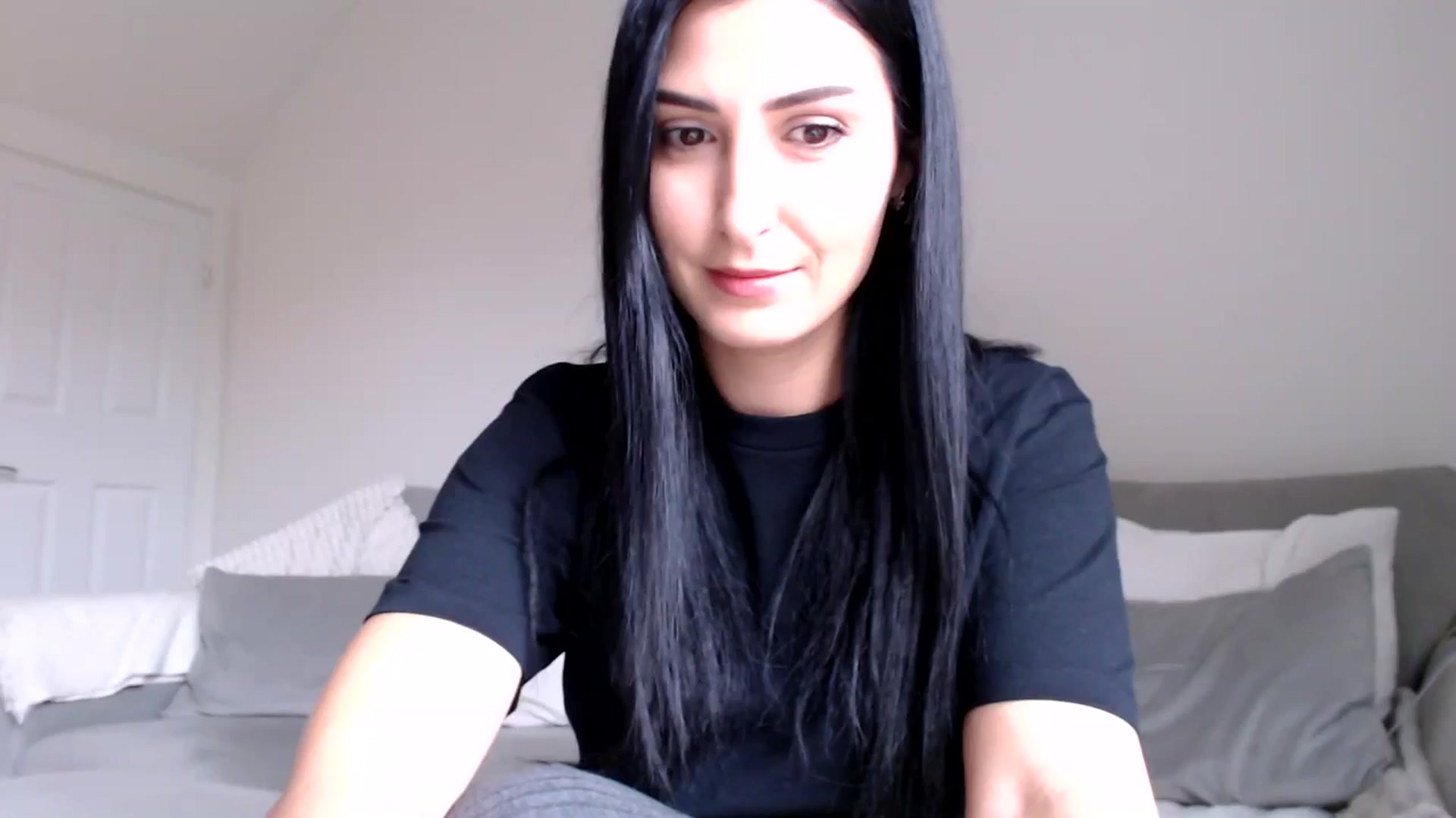 Gallery image thumbnail from LavIson's myfreecams stream on, 12/09/2024, 10:49 image 9 of 20