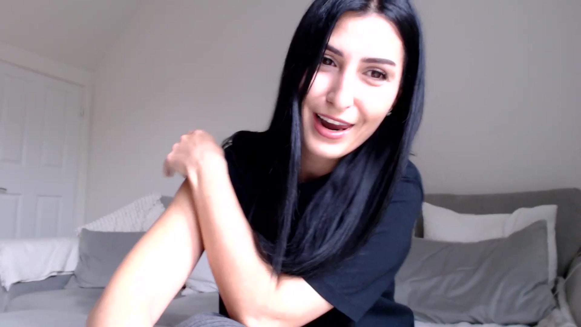 Gallery image thumbnail from LavIson's myfreecams stream on, 12/09/2024, 10:49 image 8 of 20
