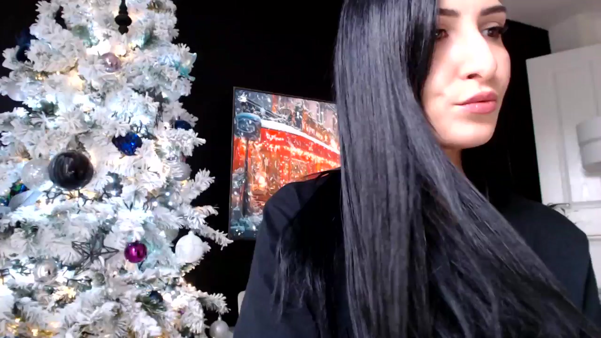 Gallery image thumbnail from LavIson's myfreecams stream on, 12/09/2024, 10:49 image 12 of 20
