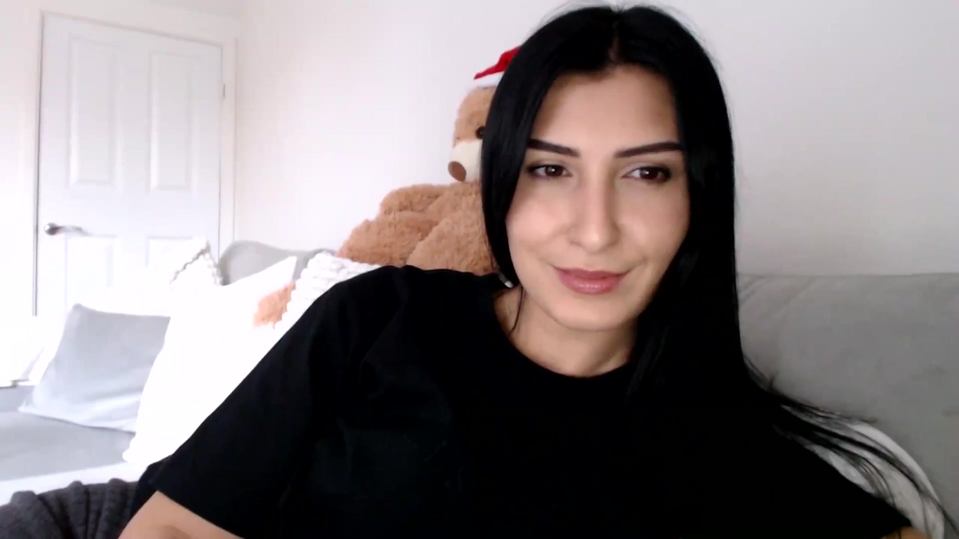 Gallery image thumbnail from LavIson's myfreecams stream on, 12/09/2024, 10:49 image 3 of 20